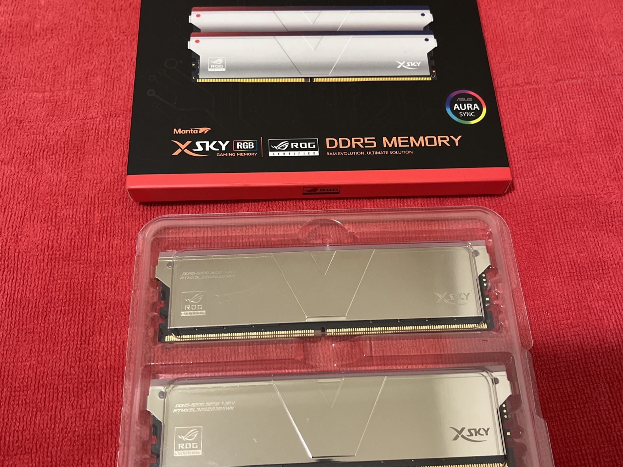 V-Color ROG Manta XSky DDR5-6200 64GB (2 x 32GB) U-DIMM RGB RTMXSL3262836SWK