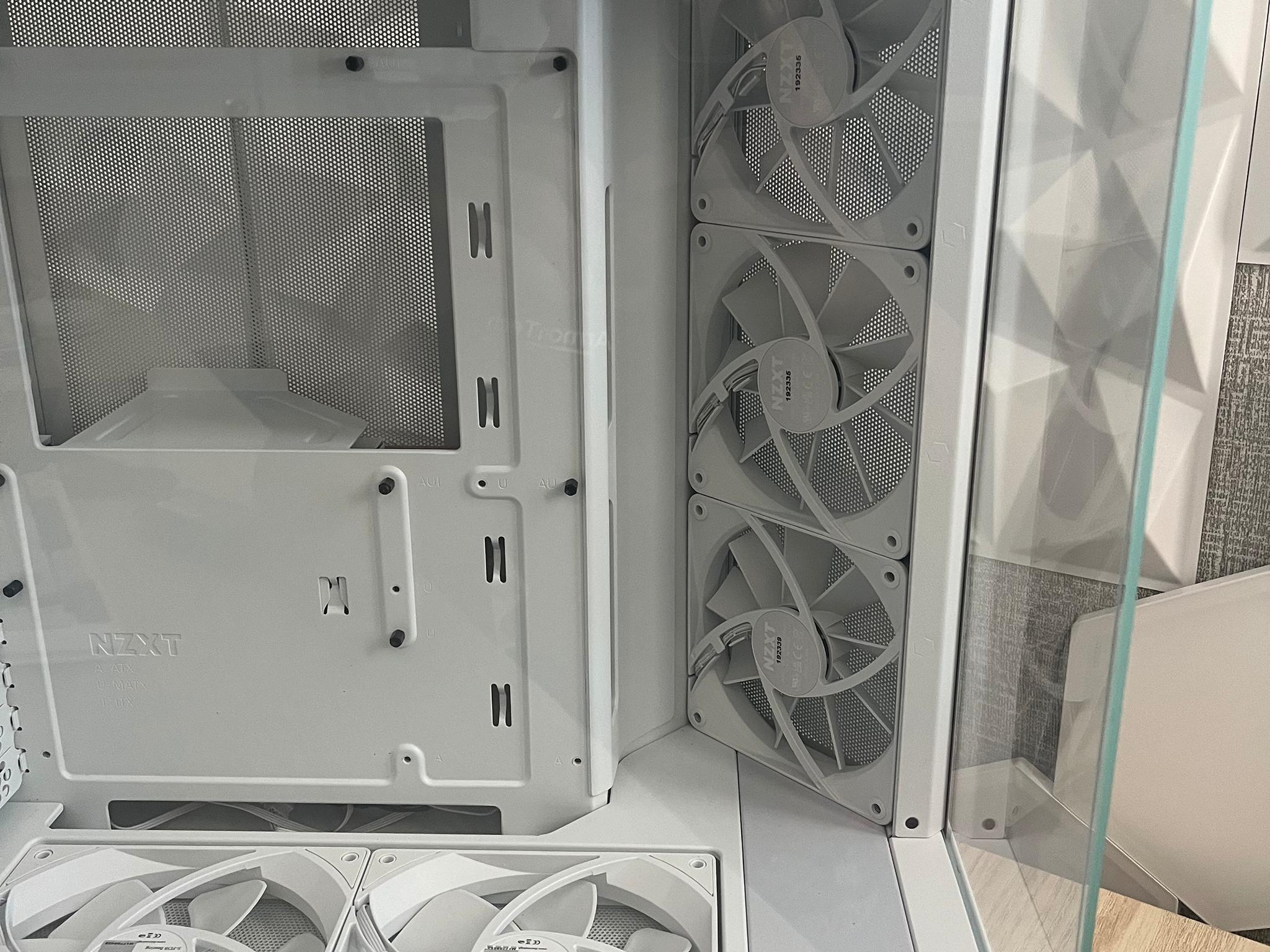 NZXT H6 FLOW MID TOWER AIRFLOW CASE WITH 5 FANS - GREAT CONDITION