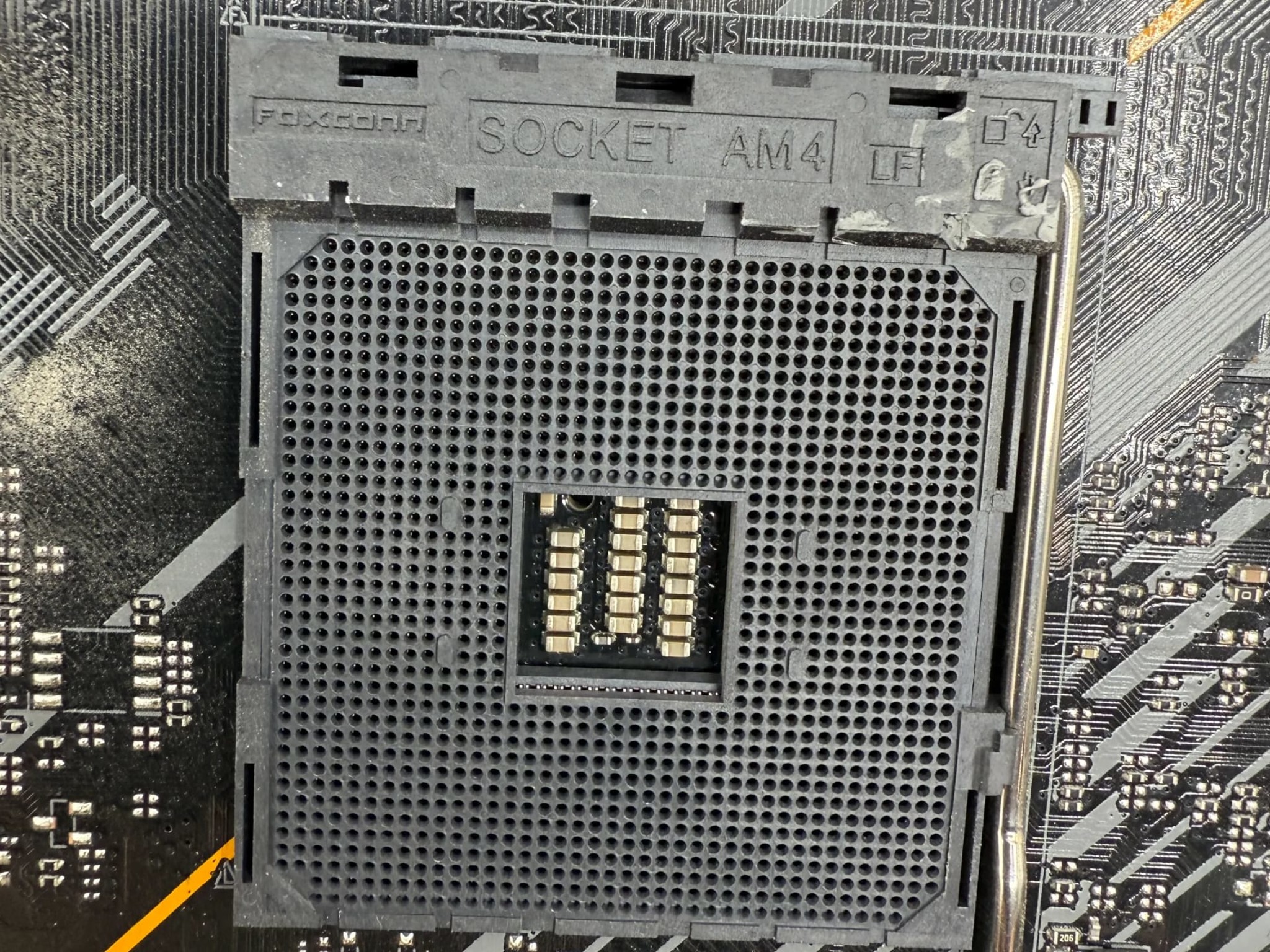ASUS TUF GAMING x570-Plus (Wi-Fi)