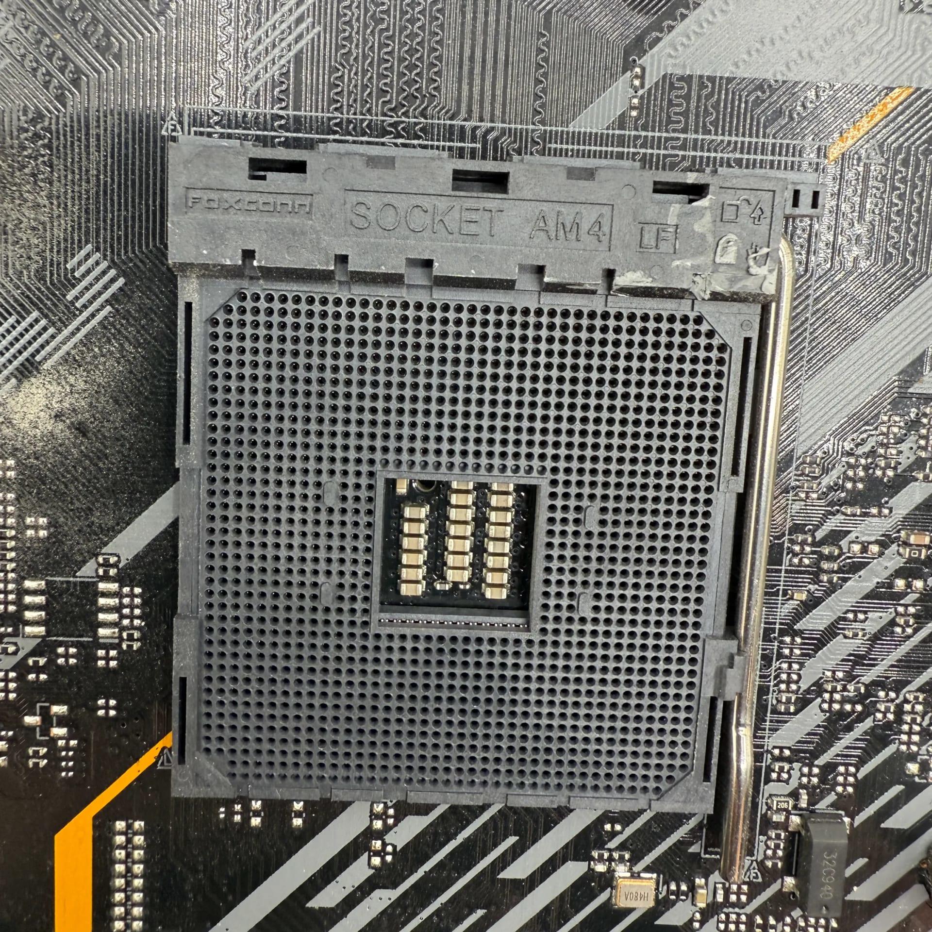 ASUS TUF GAMING x570-Plus (Wi-Fi)