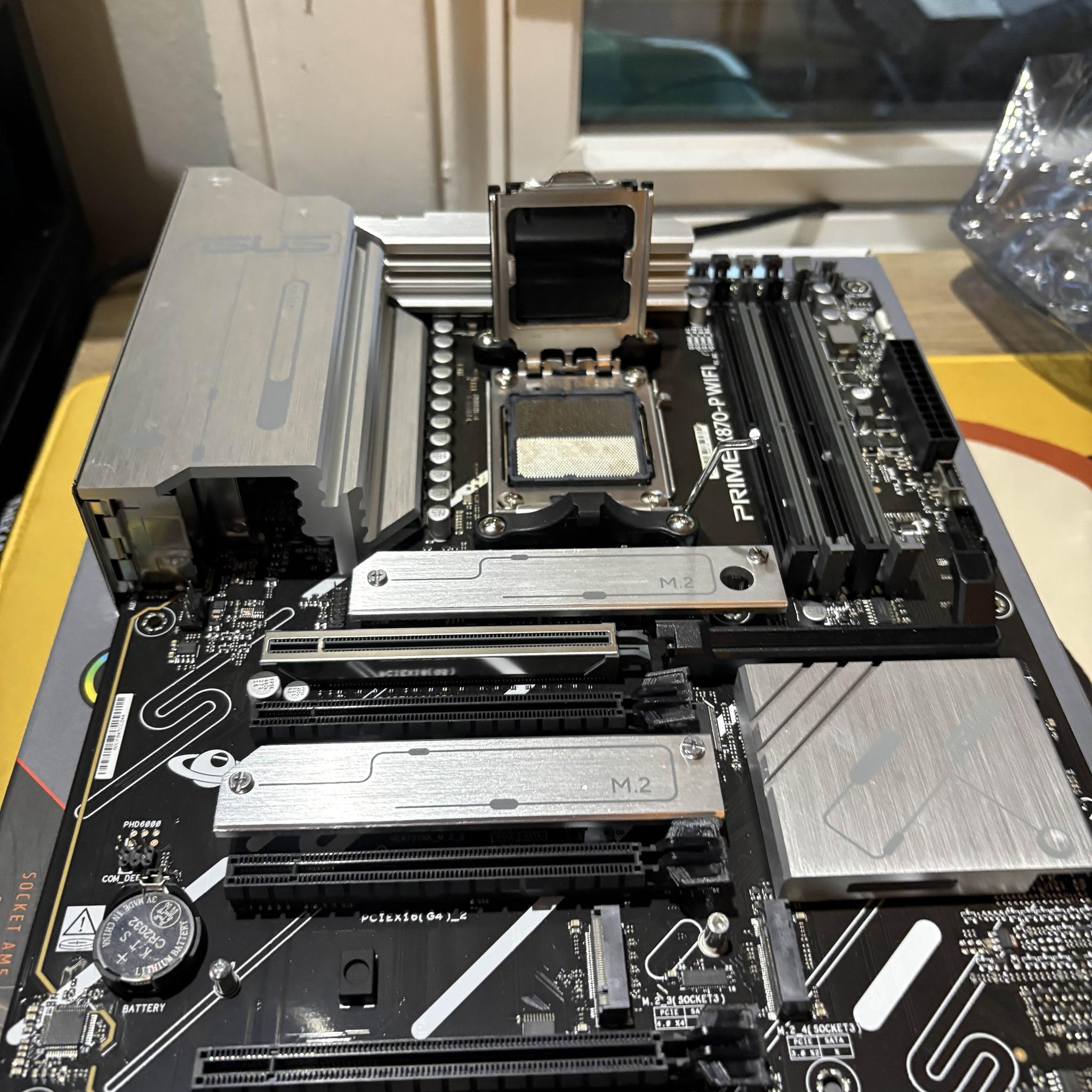ASUS Prime X870-P + Ryzen 7 9800X3D + 32GB G.Skill Trident Royal DDR5 (NEW)
