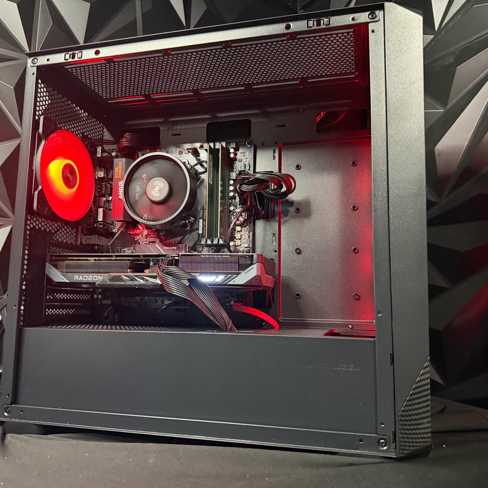 🖤⚡ DARK FIBER ⚡🖤 Ryzen 5 5500| RX 9060XT| 16 GB DDR4| 1.25 TB SSD| 650W PSU