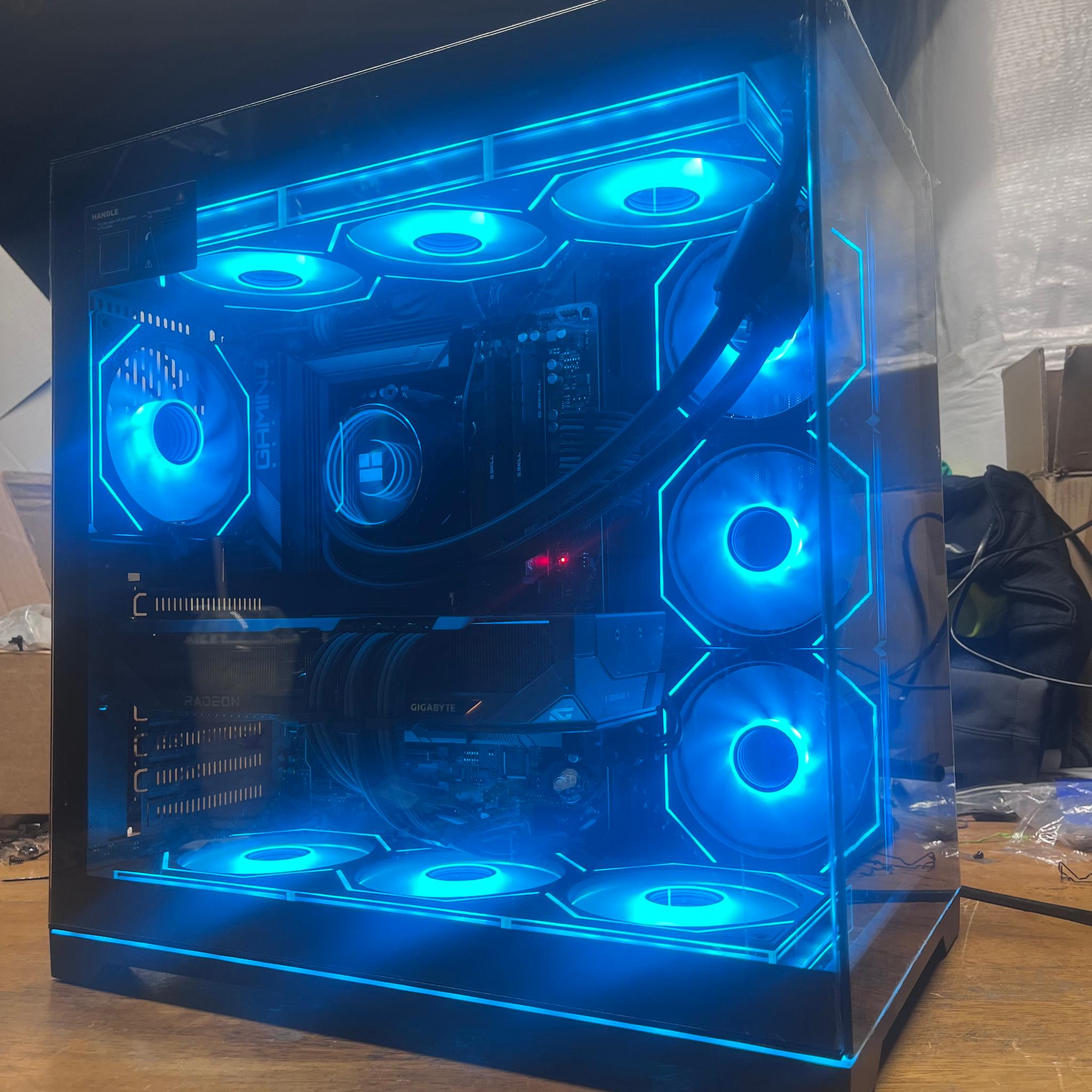 RX 9070 XT | Ryzen 7 7700X | 32GB RAM | GAMING PC