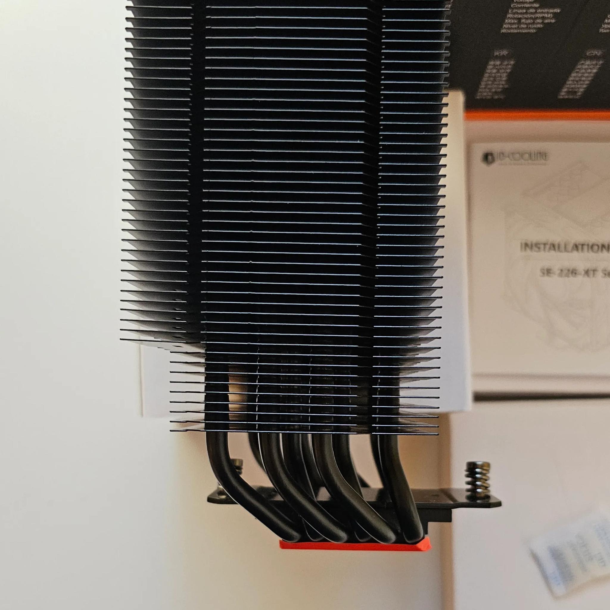 ID-COOLING SE-226-XT BLACK LGA1700 CPU Cooler