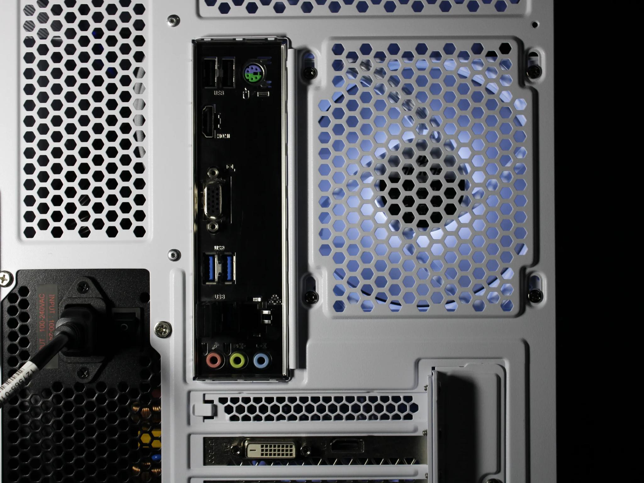 🤍 White Gaming PC [Ryzen 7] [GTX 1650] [16GB RAM]