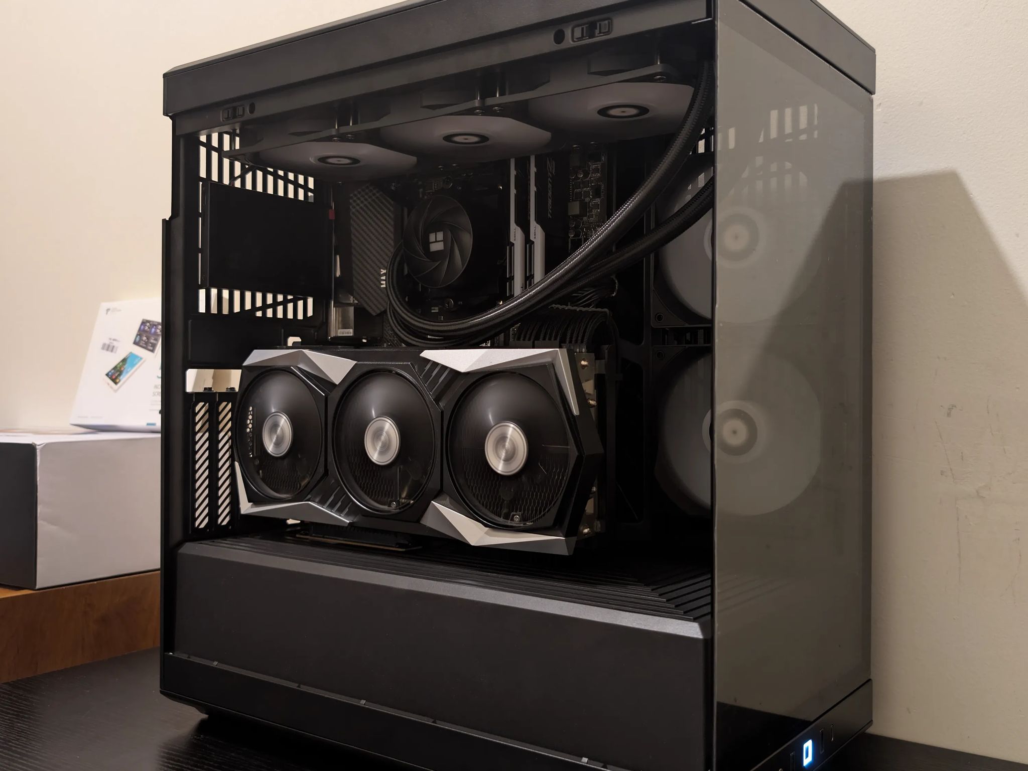 🐦‍⬛ 1440p Gaming Beast | RX 6900XT | Ryzen 7 5700X3D | 1TB SSD | 32GB RAM | WiFi & Bluetooth 🐦‍⬛