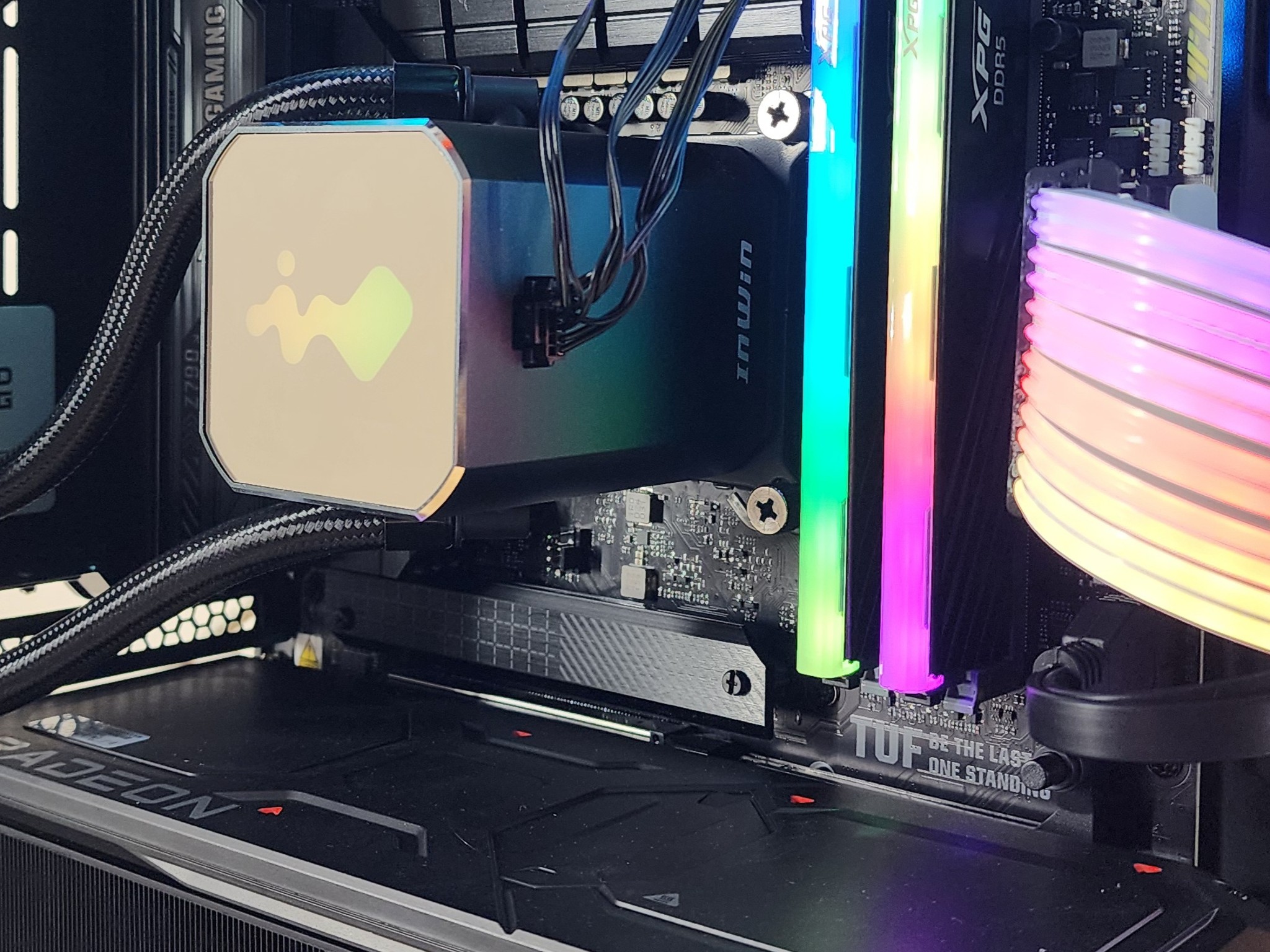 Gaming PC i7-14700KF 32GB RAM 2TB SSD RX 7900 XT 20GB Windows 11 Computer