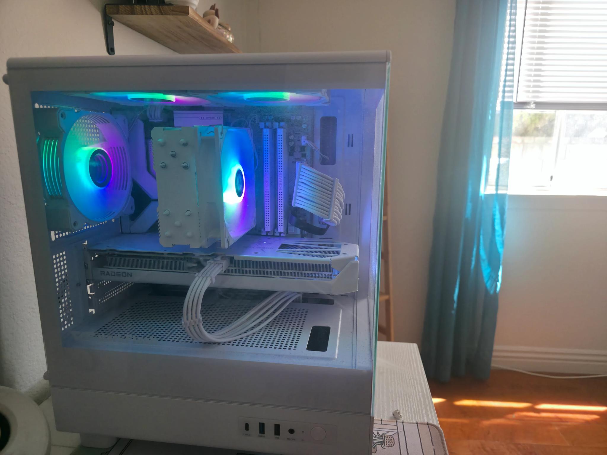 Custom Gaming PC Build:rx 9060xt 16GB, amd ryzen 5 7600x, 32GB RAM, 2TB ssd, fully modular PSU.