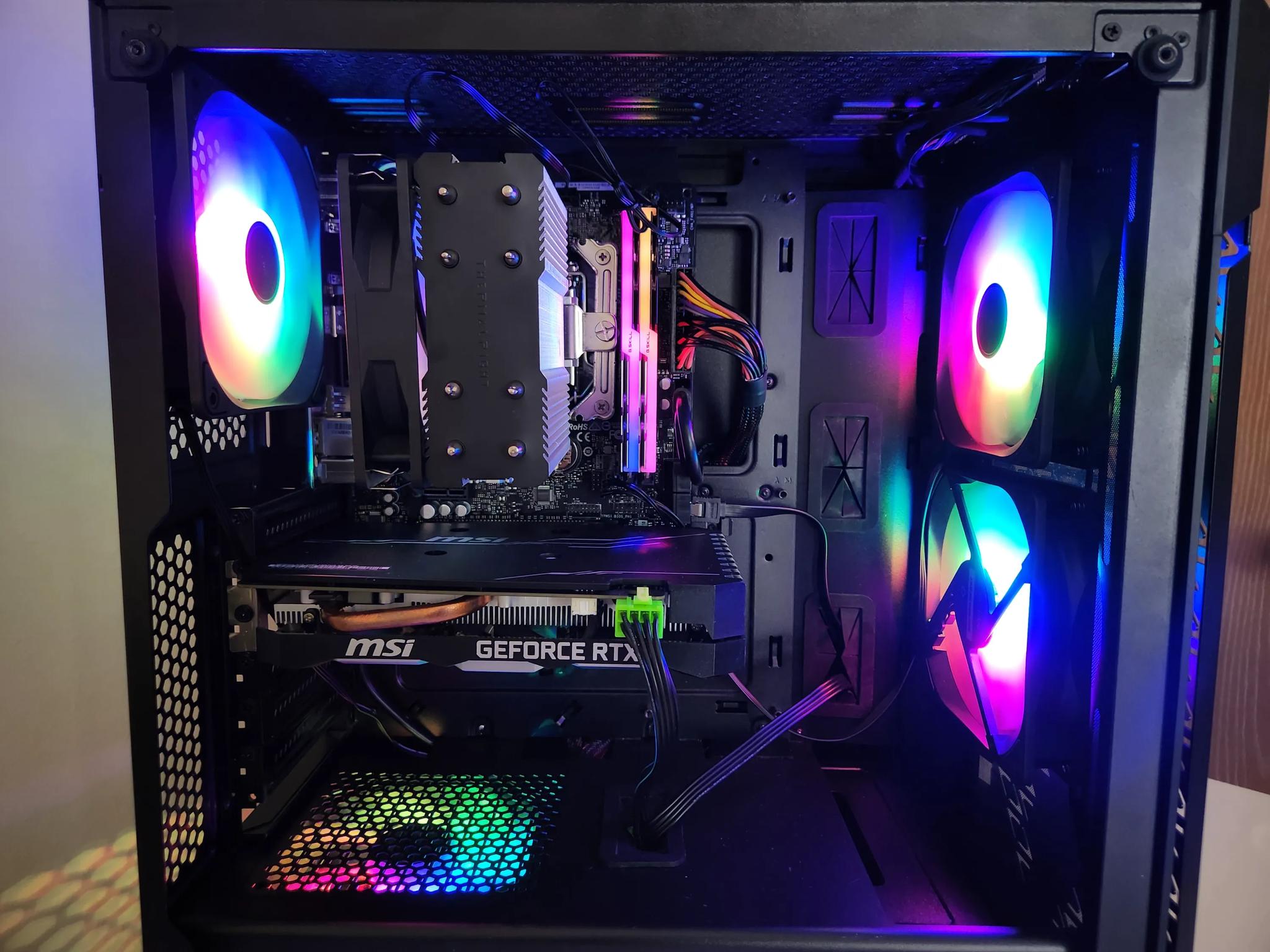 Gaming PC | i7 - 9700k | RTX 2060 | 16 GB RAM