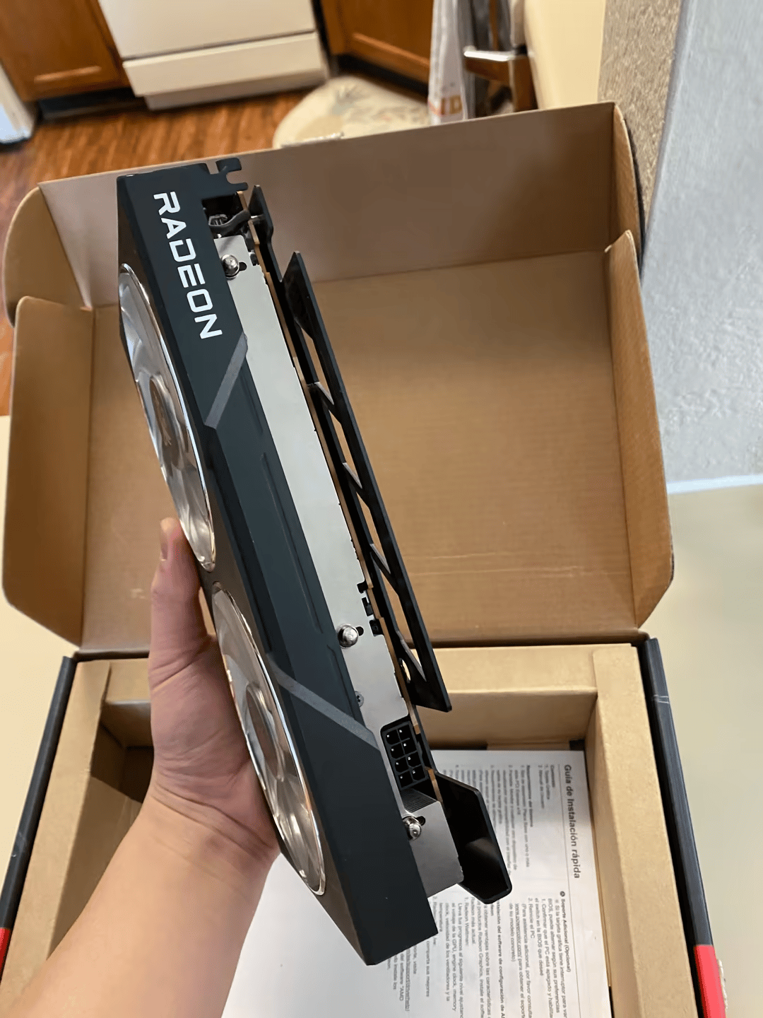 PowerColor Radeon RX 6600XT Hellhound