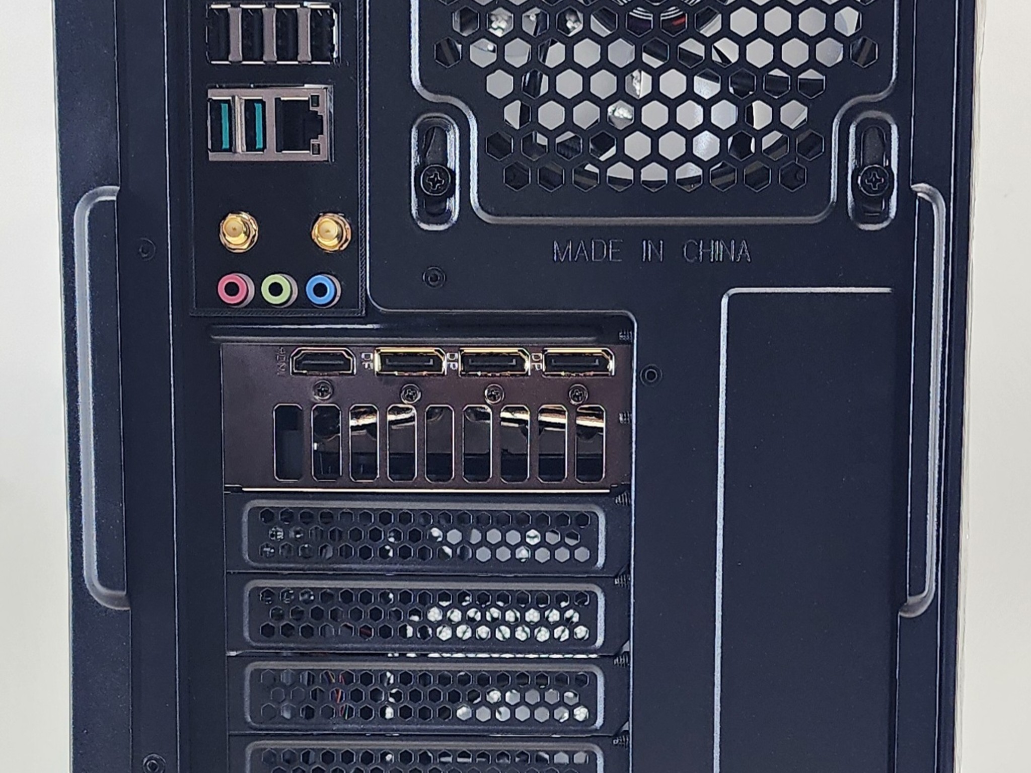 Gaming PC Ryzen 7 7800X3D 32GB RAM 2TB SSD RTX 5070 Ti 16GB Windows 11 Computer