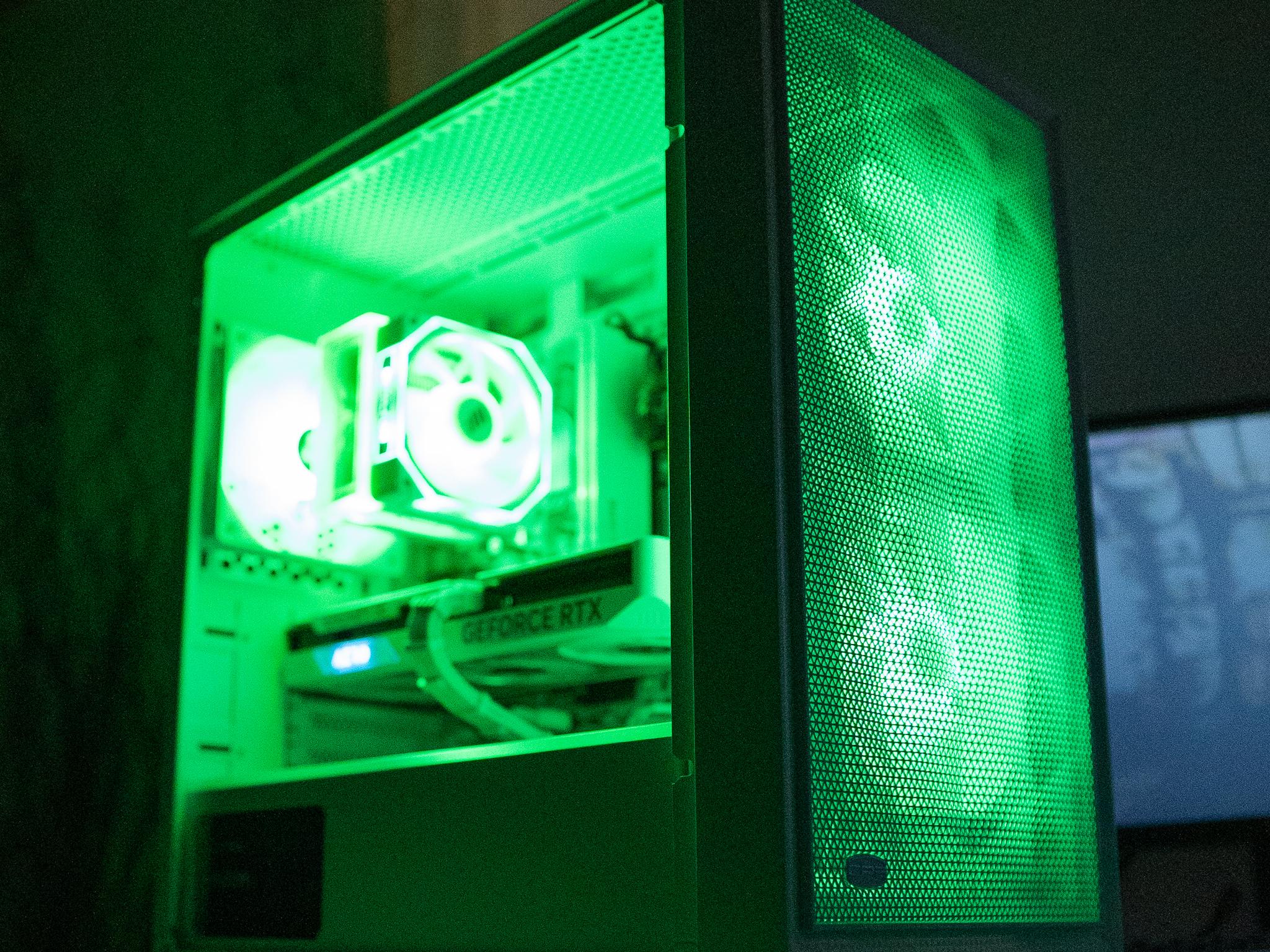 🌨🌨 | NVIDIA RTX 4060 | RYZEN 5 3600X | 16GB DDR4 RAM | 1TB NVME SSD | Arctic Snow 2.0