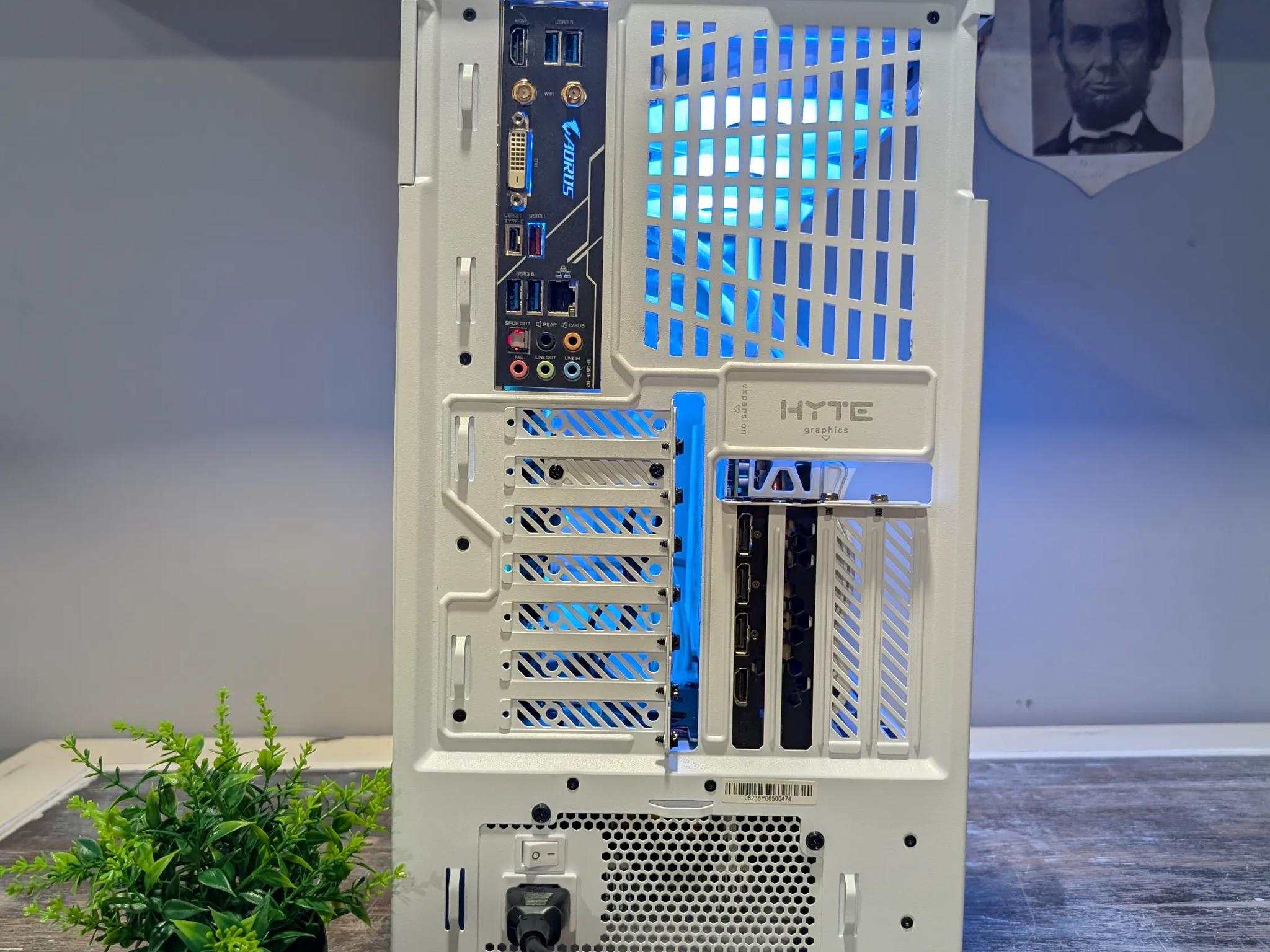 Gaming PC // RTX 3070 - Ryzen 7 3700X