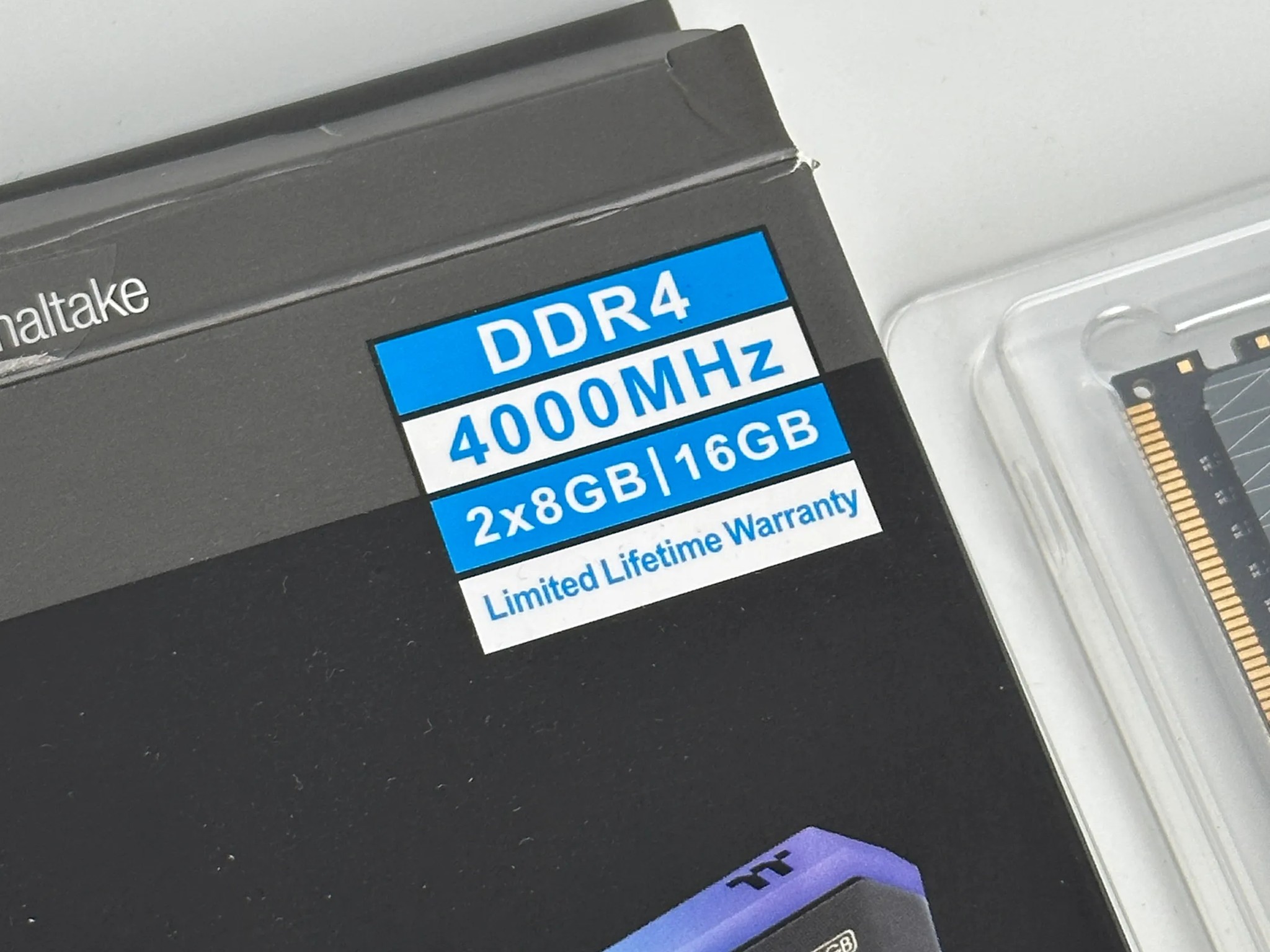 High Performance Thermaltake TOUGHRAM XG RGB DDR4 4000MHz CL19 2x8GB Ram