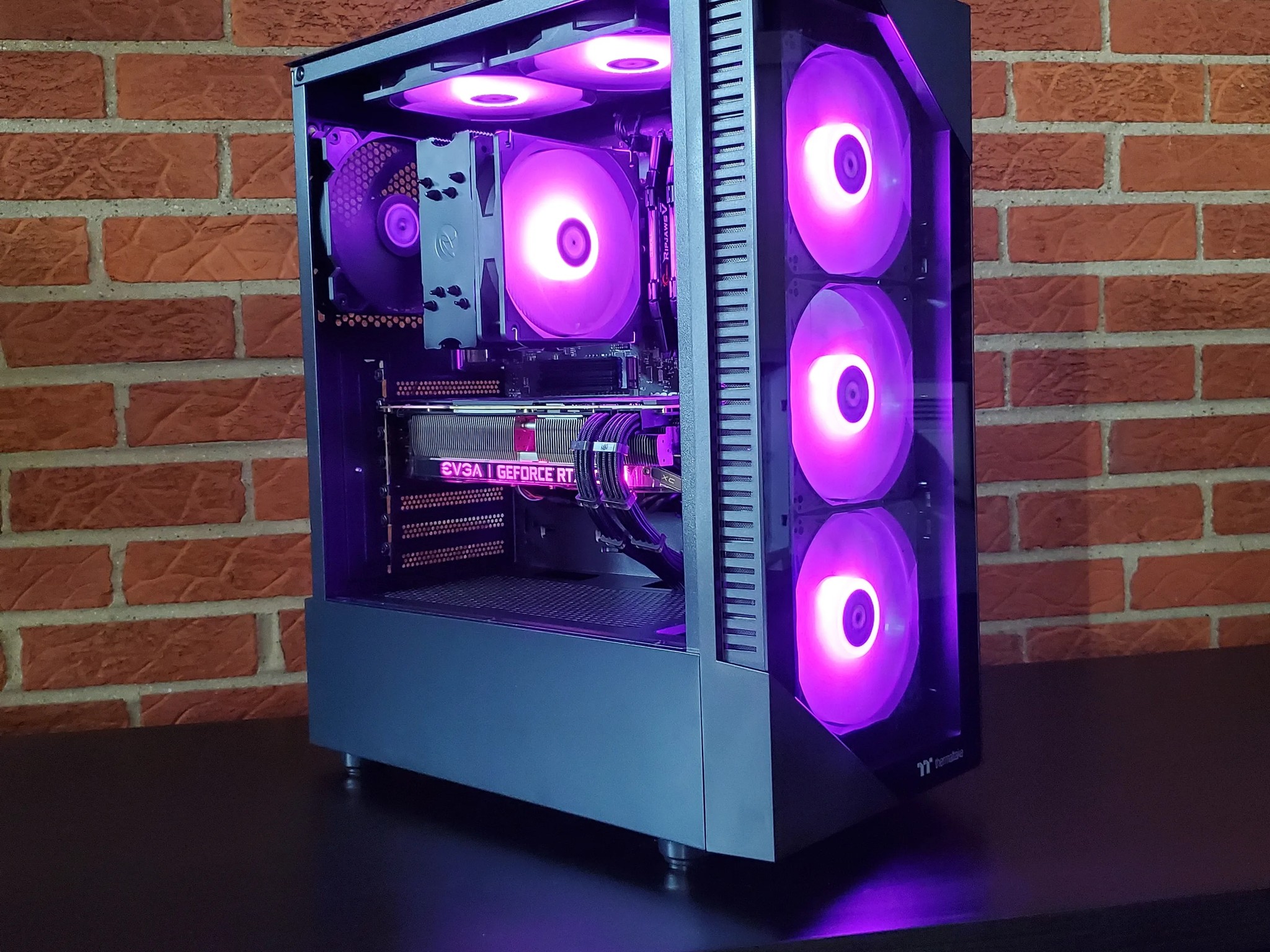 RTX 2080 // RYZEN 7 // 32gb RAM // 1tb SSD