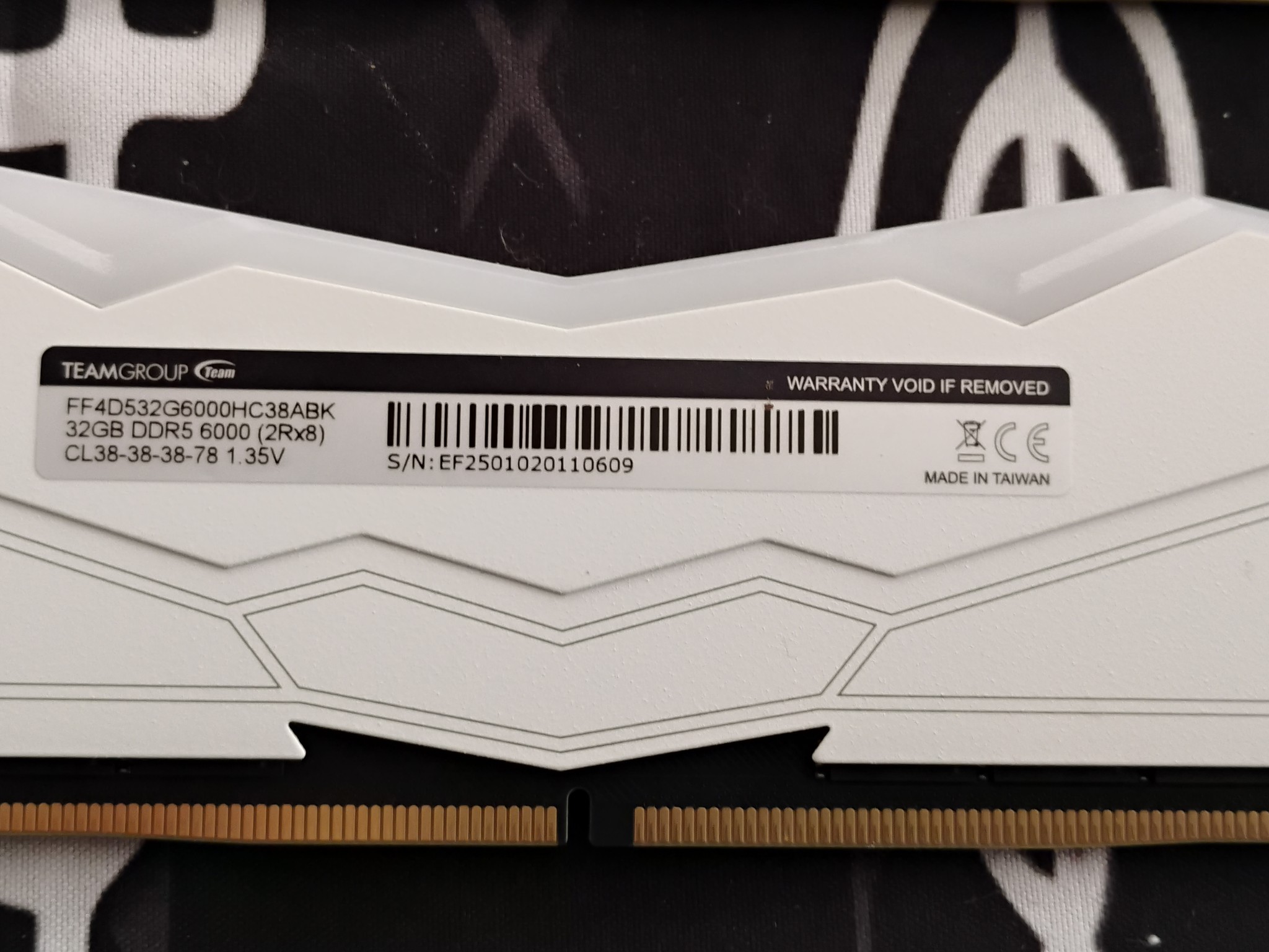 Team Group T-Force Delta RGB 64Gb DDR5 6000 (CL 38) Desktop Memory - White