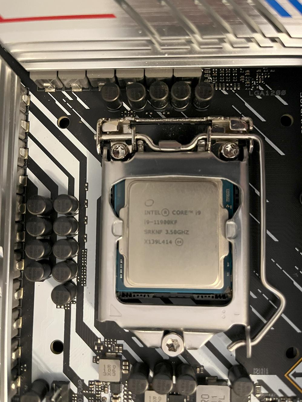 Z590 ASUS GUNDAM EDITION w/ Intel I9-11900KF & 32GB DDR4
