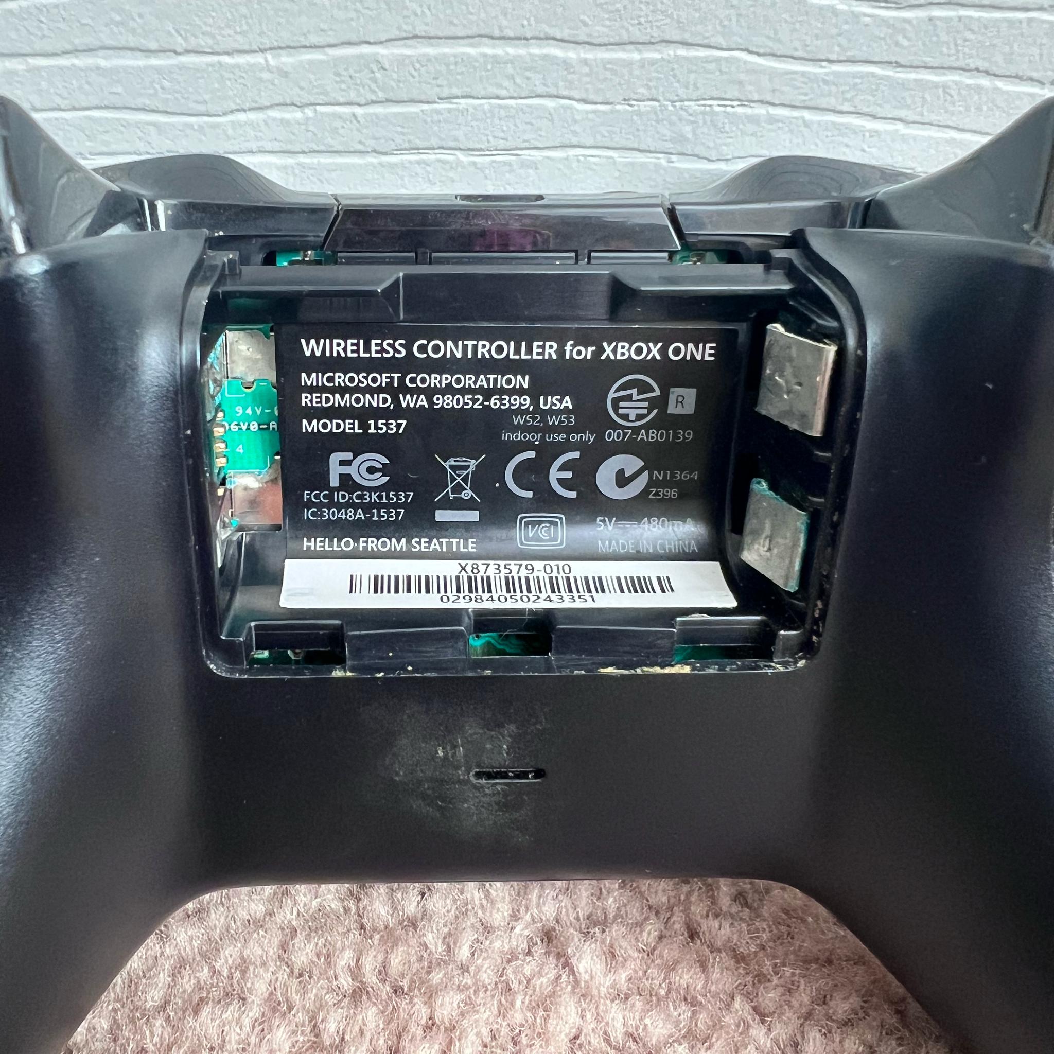 Xbox One First Gen Original Controller (For Parts)