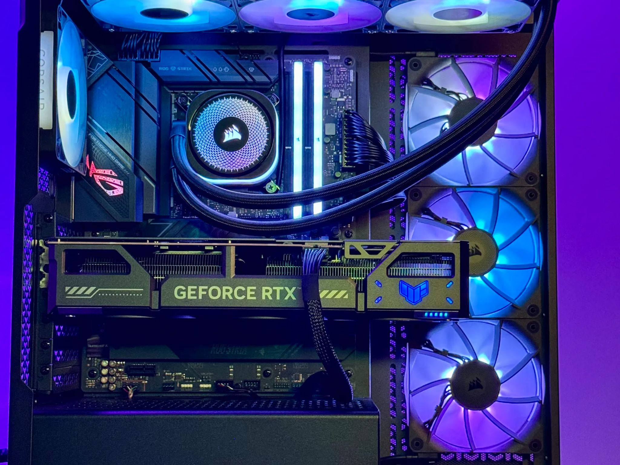 Corsair Gaming PC ✨ NVIDIA RTX 5070 OC, 14600KF 5.3 Ghz, 2TB M.2 SSD, 32GB RAM, WiFi, WIN 11 Pro