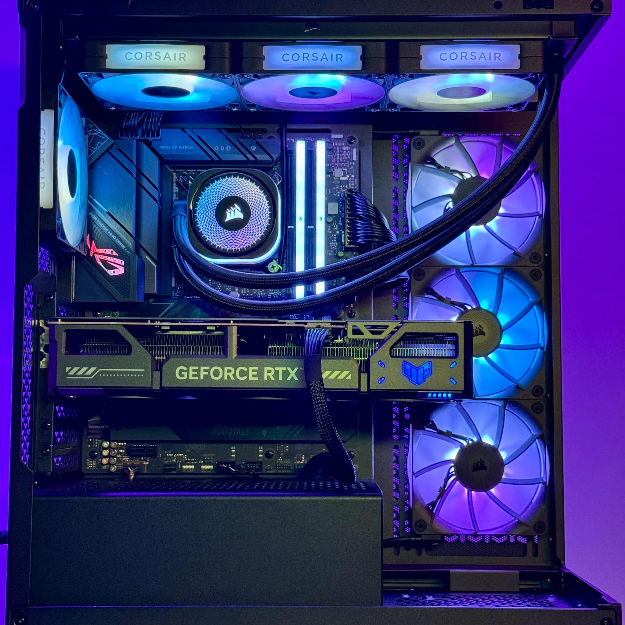Corsair Gaming PC ✨ NVIDIA RTX 5070 OC, 14600KF 5.3 Ghz, 2TB M.2 SSD, 32GB RAM, WiFi, WIN 11 Pro