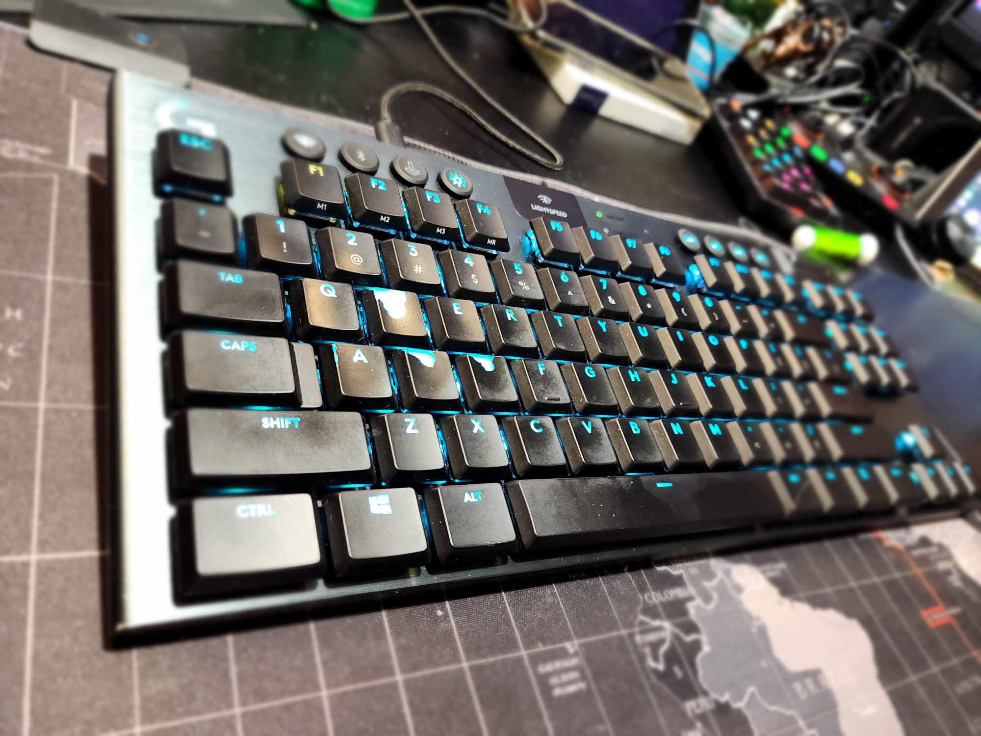 Logitech - G915 LIGHTSPEED TKL Mechanical GL Tactile Switch Gaming Keyboard