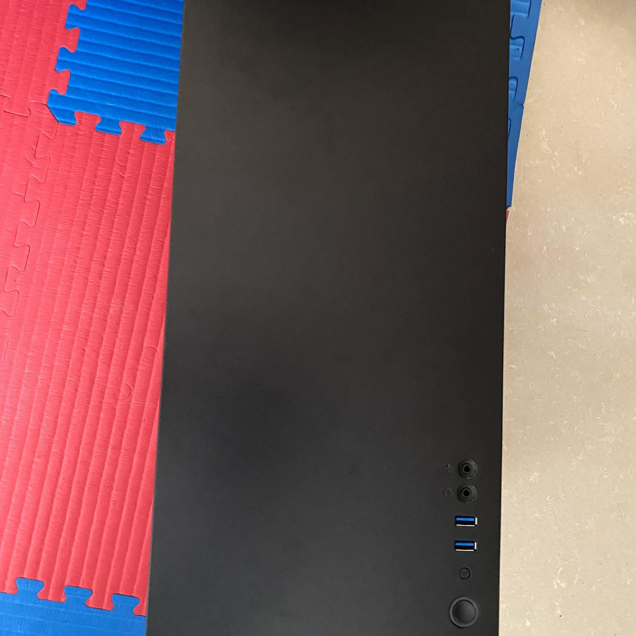*NEW* Mid Range Gaming PC (RX 5600XT, i5 10400f, 1TB Gen 4 M.2)