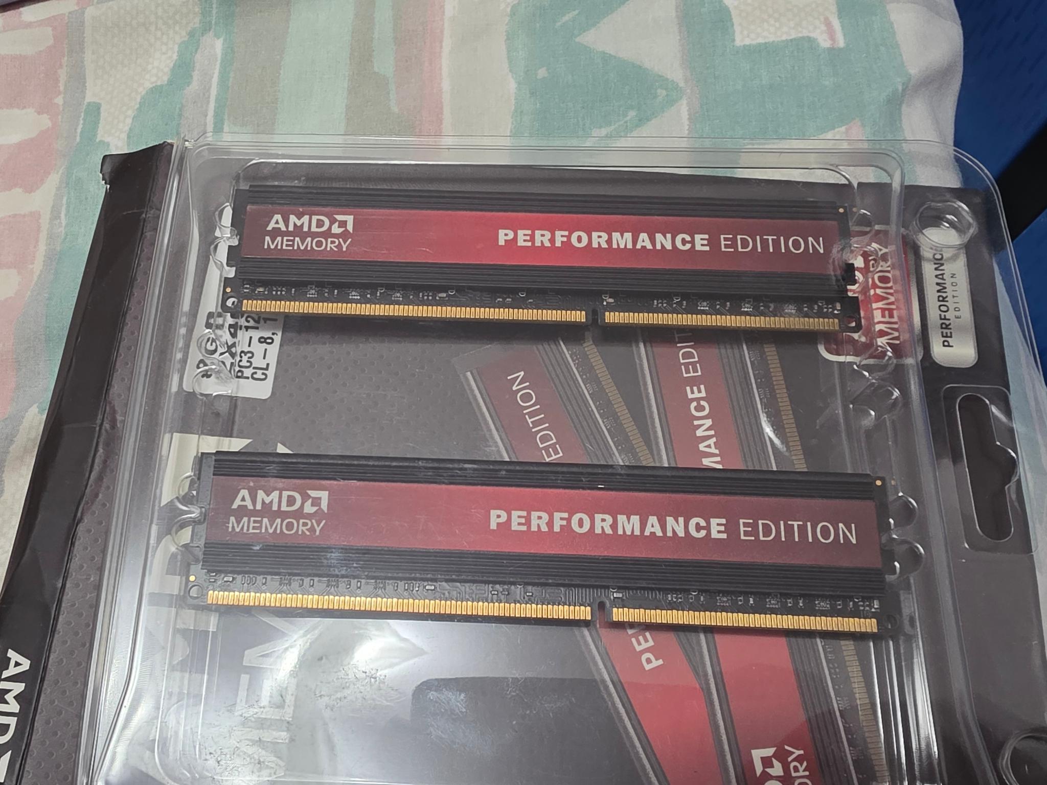 AMD Memory 8GB (2x4GB) DDR3-1600 Kit AP38G1608U2K