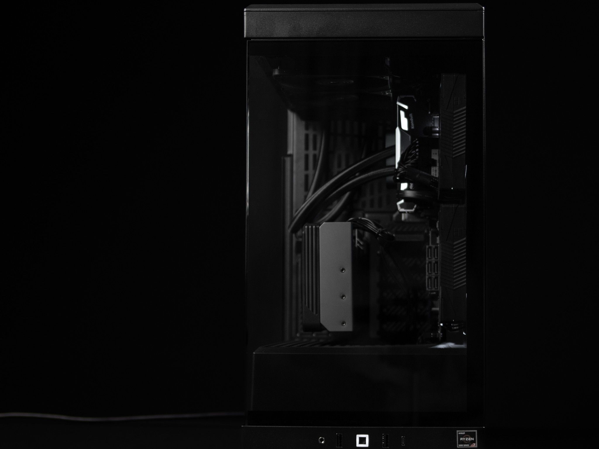 “Predarc” RX 7700 XT 32GB Ryzen 7 Windows 11 1TB Gaming PC Powerhouse