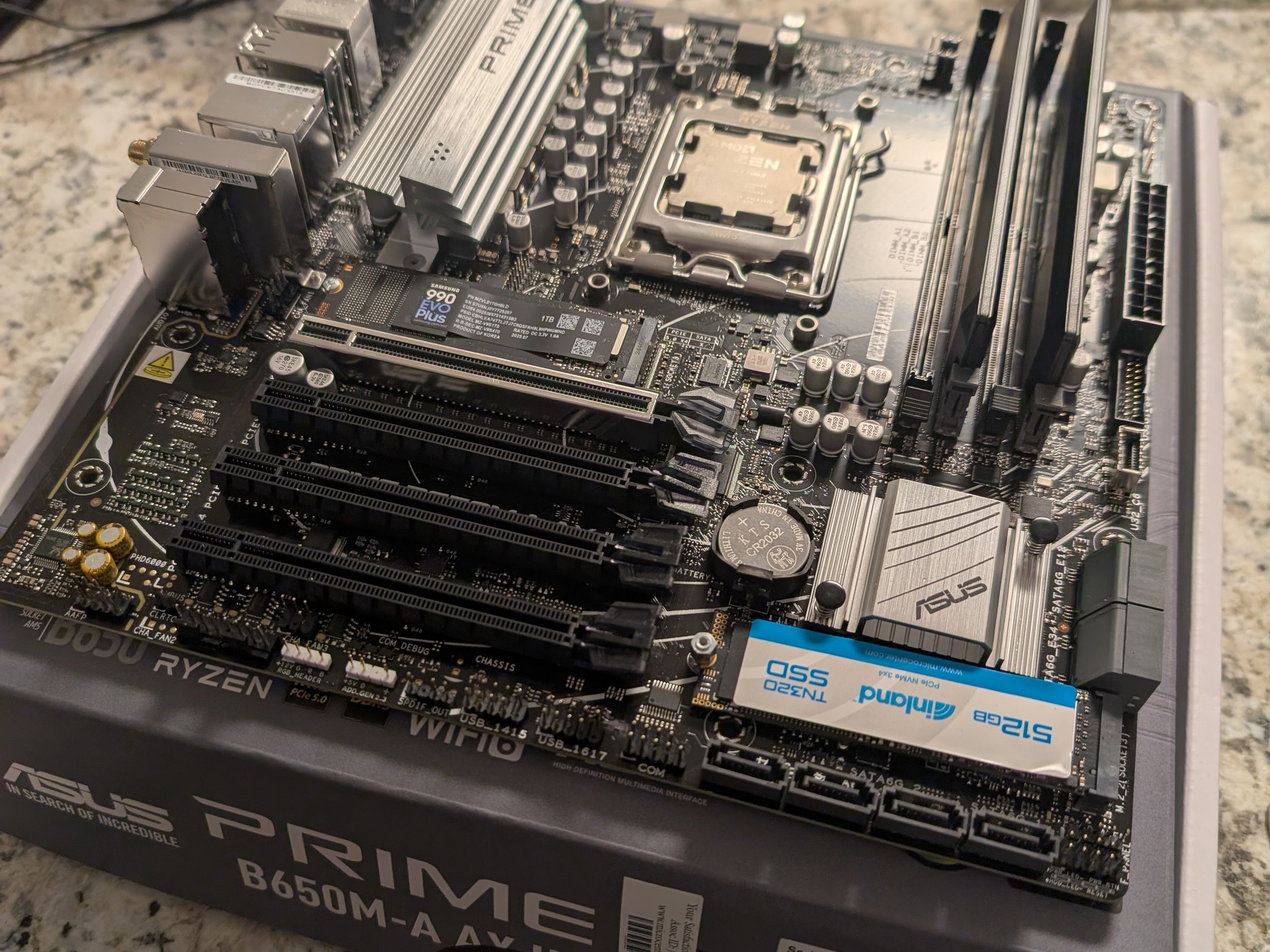 Ryzen 5 7600X | Asus Prime B650M | 32GB DDR5 6000 RAM| 1.5TB NVME SSD's