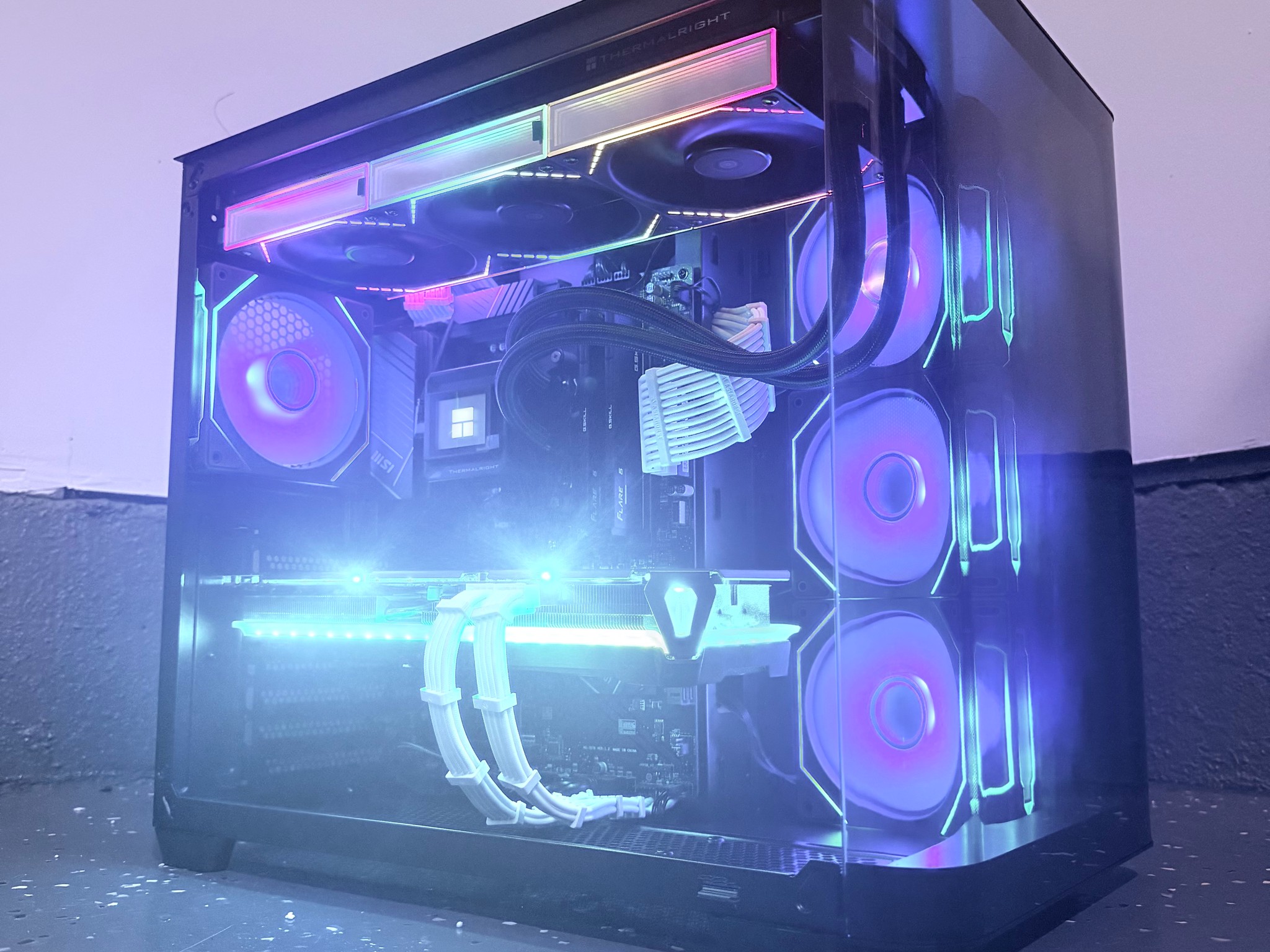 🌈"Astral Spectrum"⚫️| 4k Gaming | RX 7800XT 16GB | Ryzen 7 7700X | 32GB DDR5 | 1TB SSD+Dram