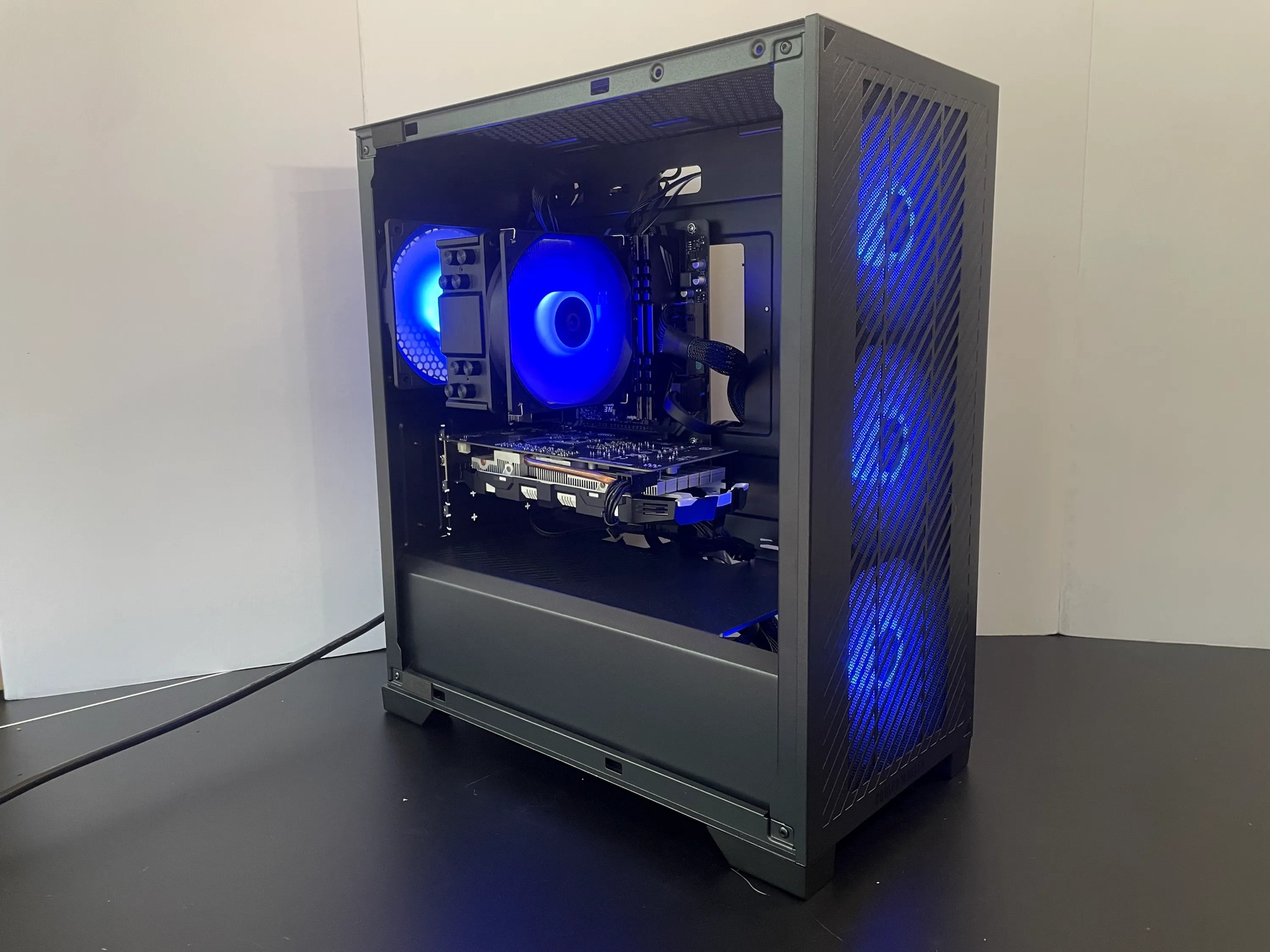Budget Beast eSports/starter gaming PC! GTX 1060 6GB + Ryzen 5 2600