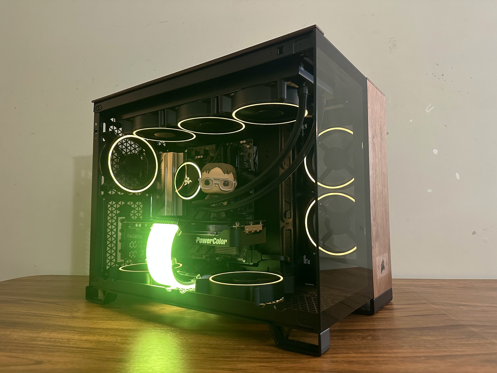 🪵⚡Timber Titan | 9070XT | 32GB DDR5 | Ryzen 9 7900X | 2TB NVMe | Windows 11 Pro |