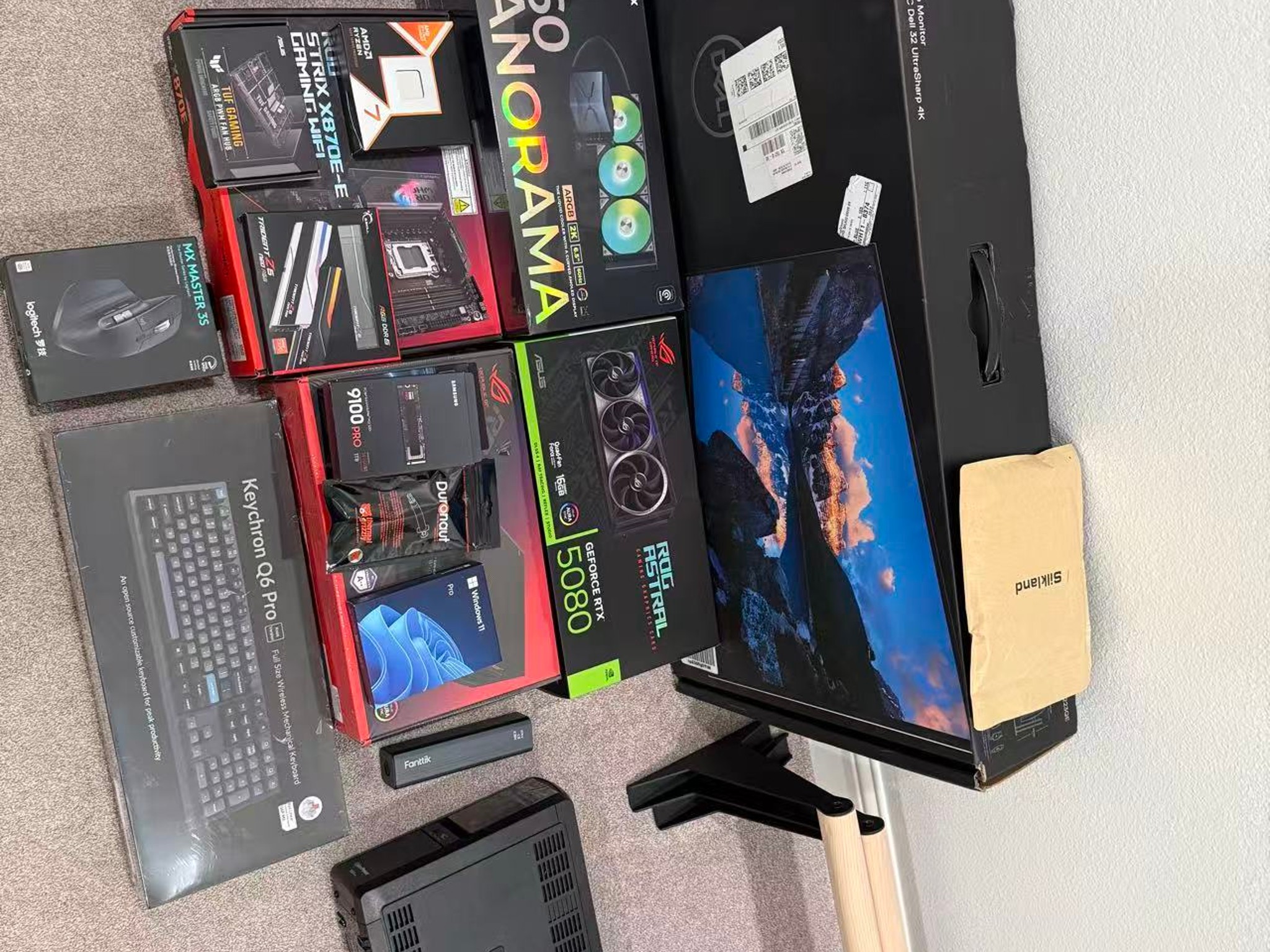 Ryzen 7 9800X3D + RTX 5080 Astral | 64GB DDR5 |– Excellent Condition (7 Months Old, ~$5000 Original)
