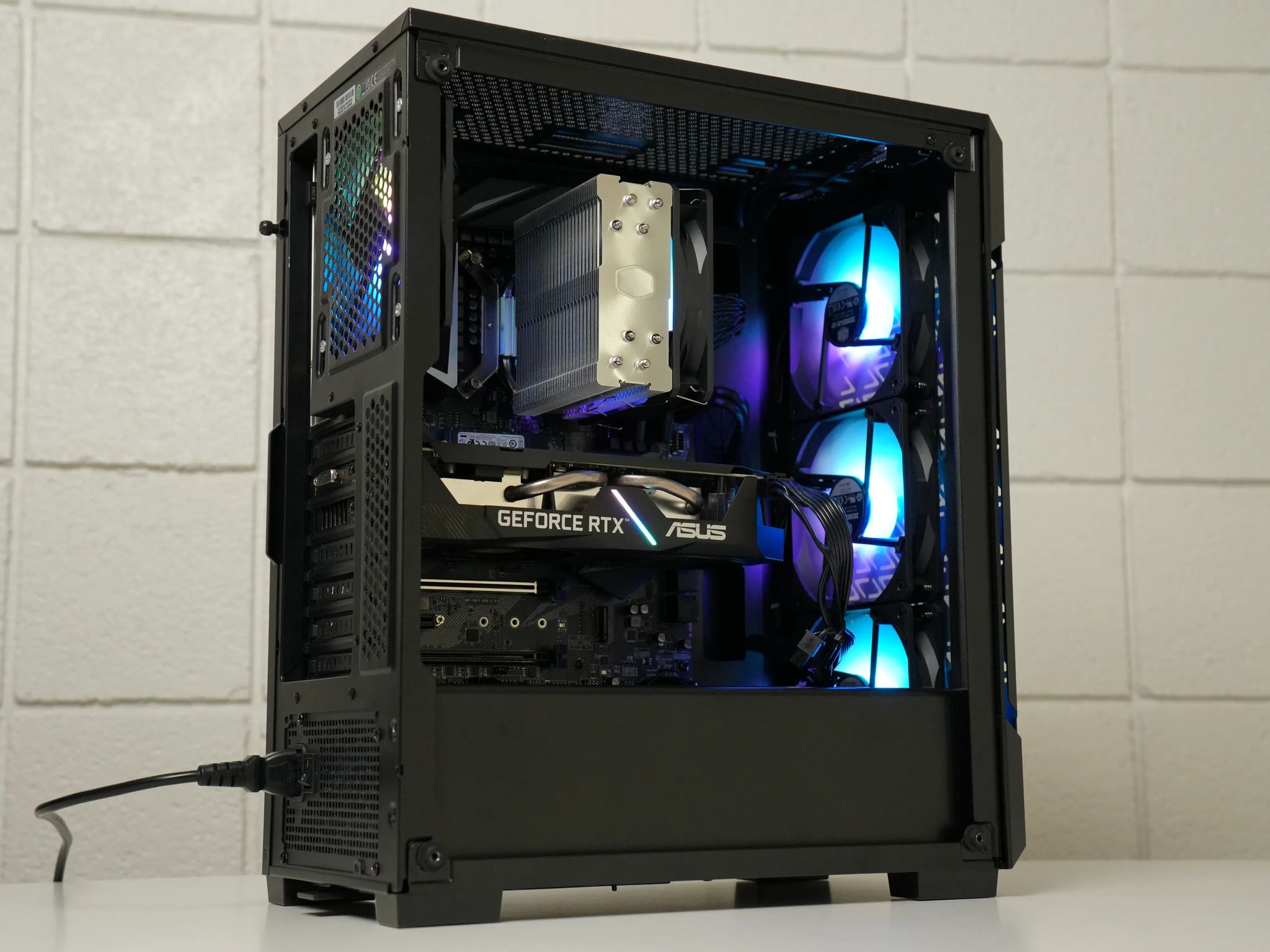 Gaming PC | RTX 2060 | i5 9600k | 32GB RAM | 1TB SSD | Wifi + BT | Windows 11 |