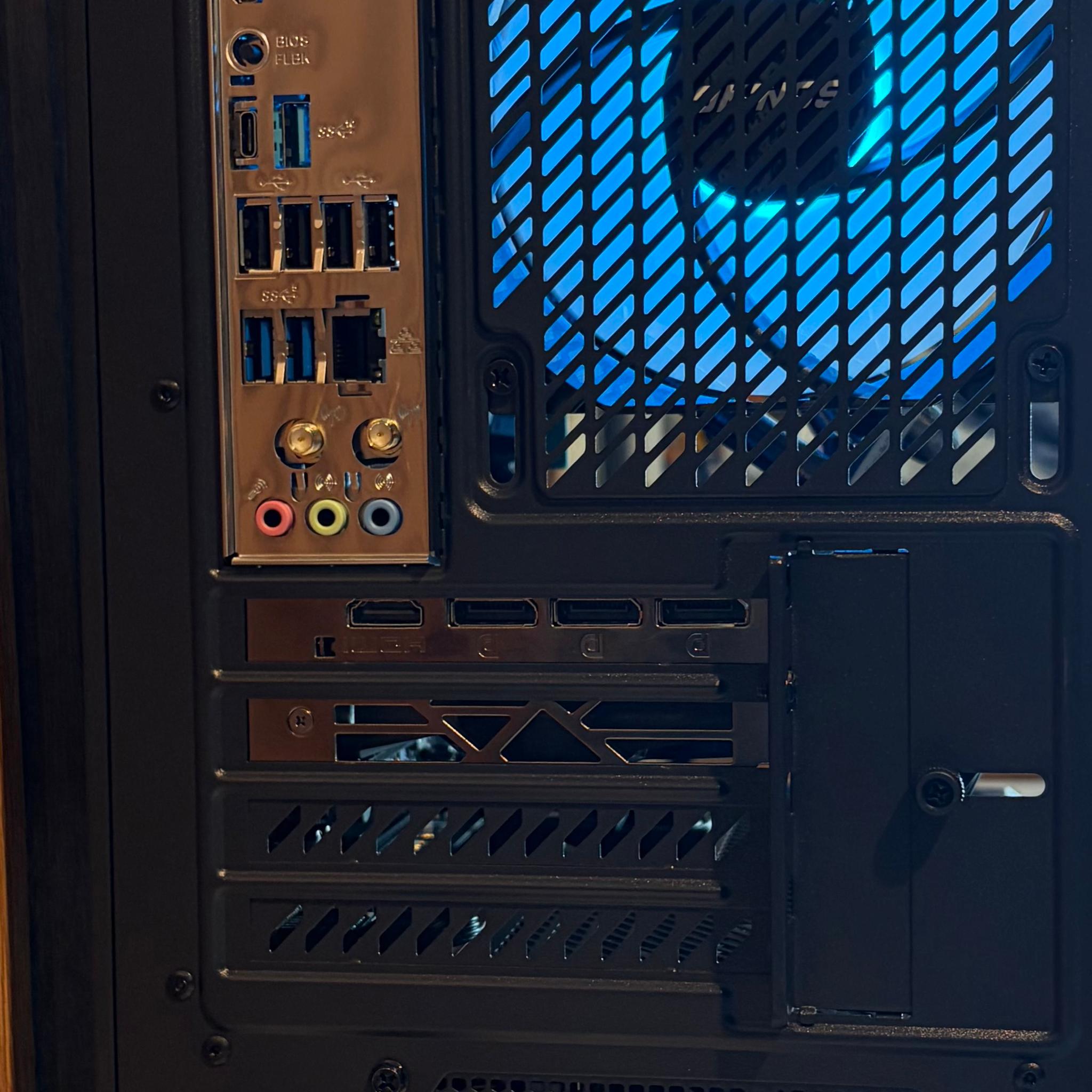 RTX 4060 TI 16GB | RYZEN 5 9600X | 16GB DDR5 | 1 NVME | 240MM AIO