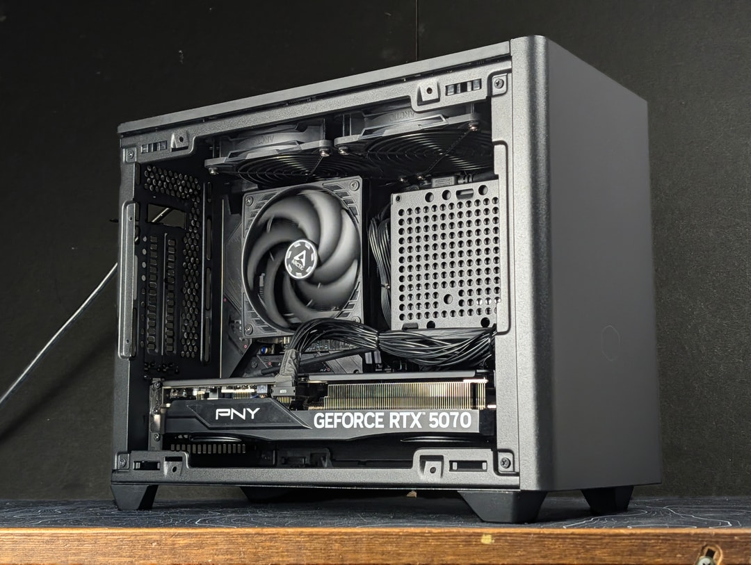 🖤Ryzen 5 7600X / RTX 5070 / 32GB DDR5 / 2TB SSD / 1100W PSU | Jawa