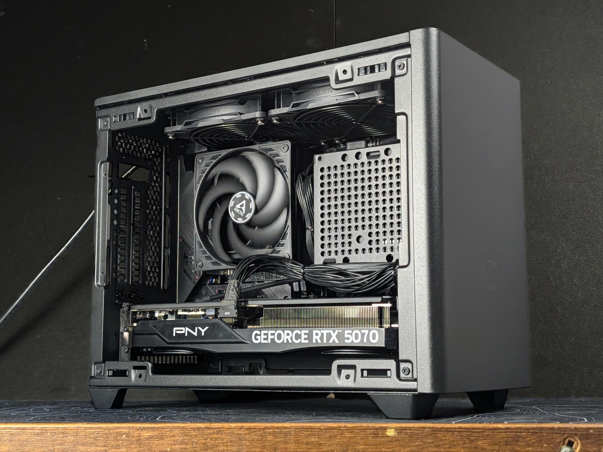 🖤Ryzen 5 7600X / RTX 5070 / 32GB DDR5 / 2TB SSD / 1100W PSU