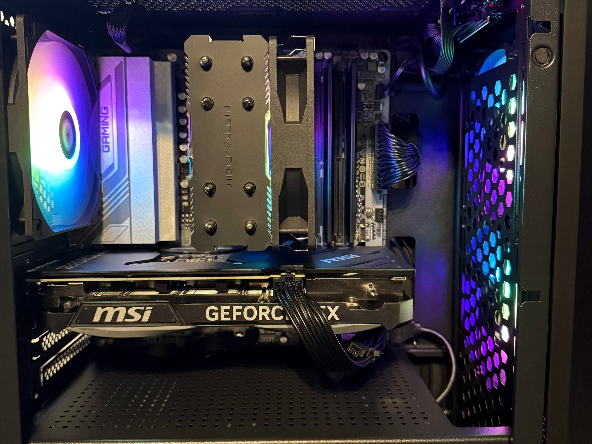 Ryzen 5 9600x|RTX 4070|1.25 SSD|32 GB DDR5 6000MT/s|aRGB - see description about SSD storage