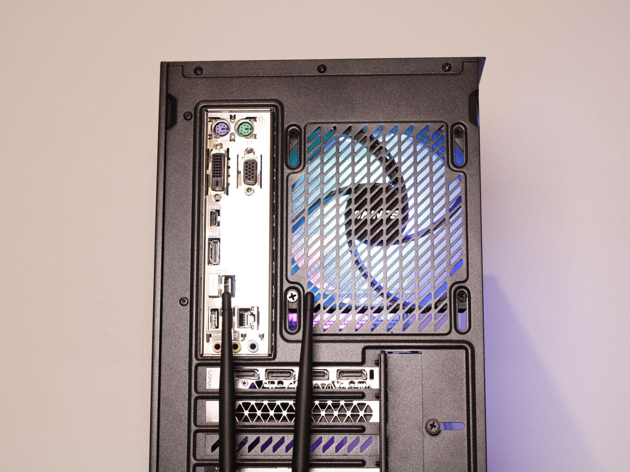 Gaming PC [RTX 2060][i5 9400f][16GB RAM]