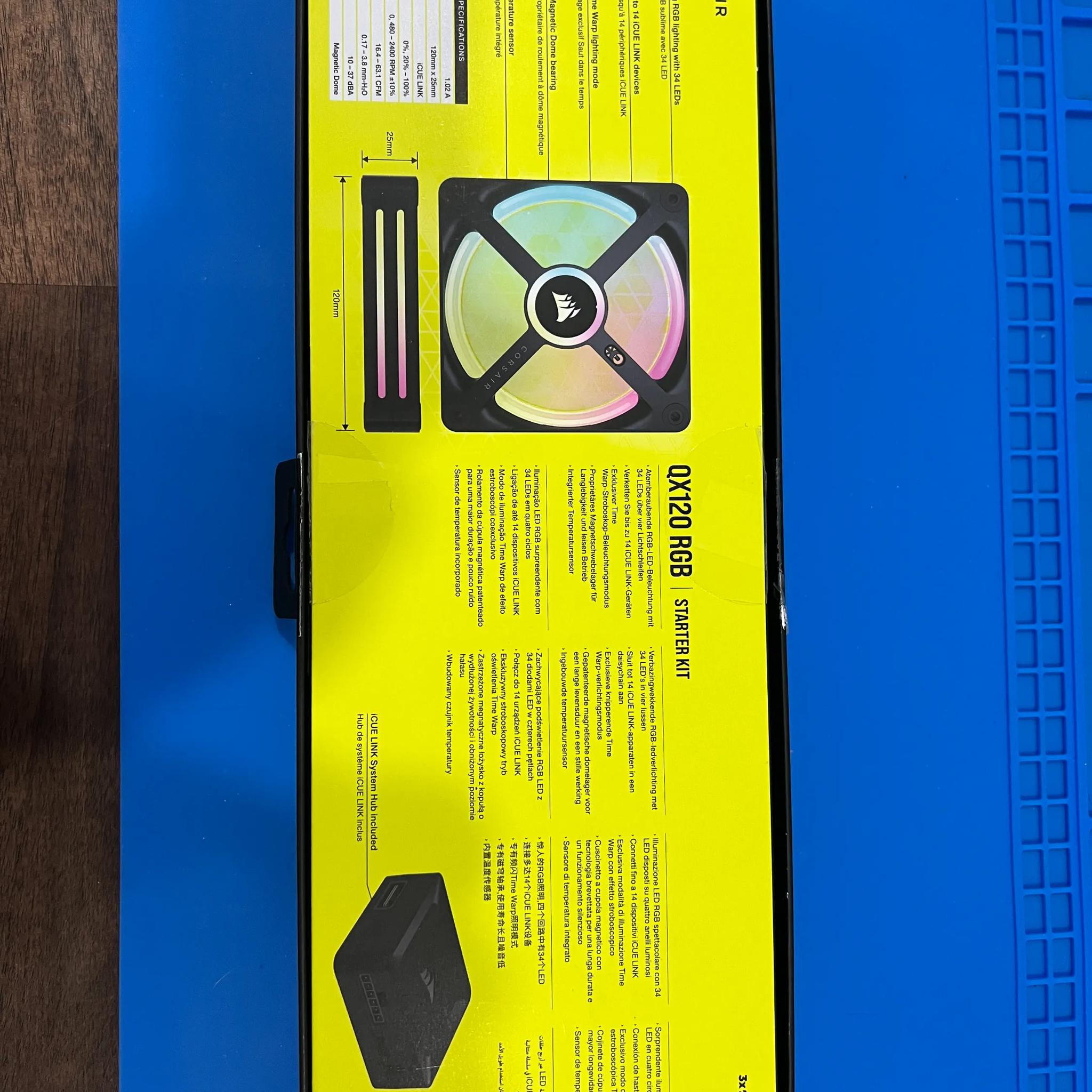 Corsair iCUE LINK QX120 RGB Starter Kit