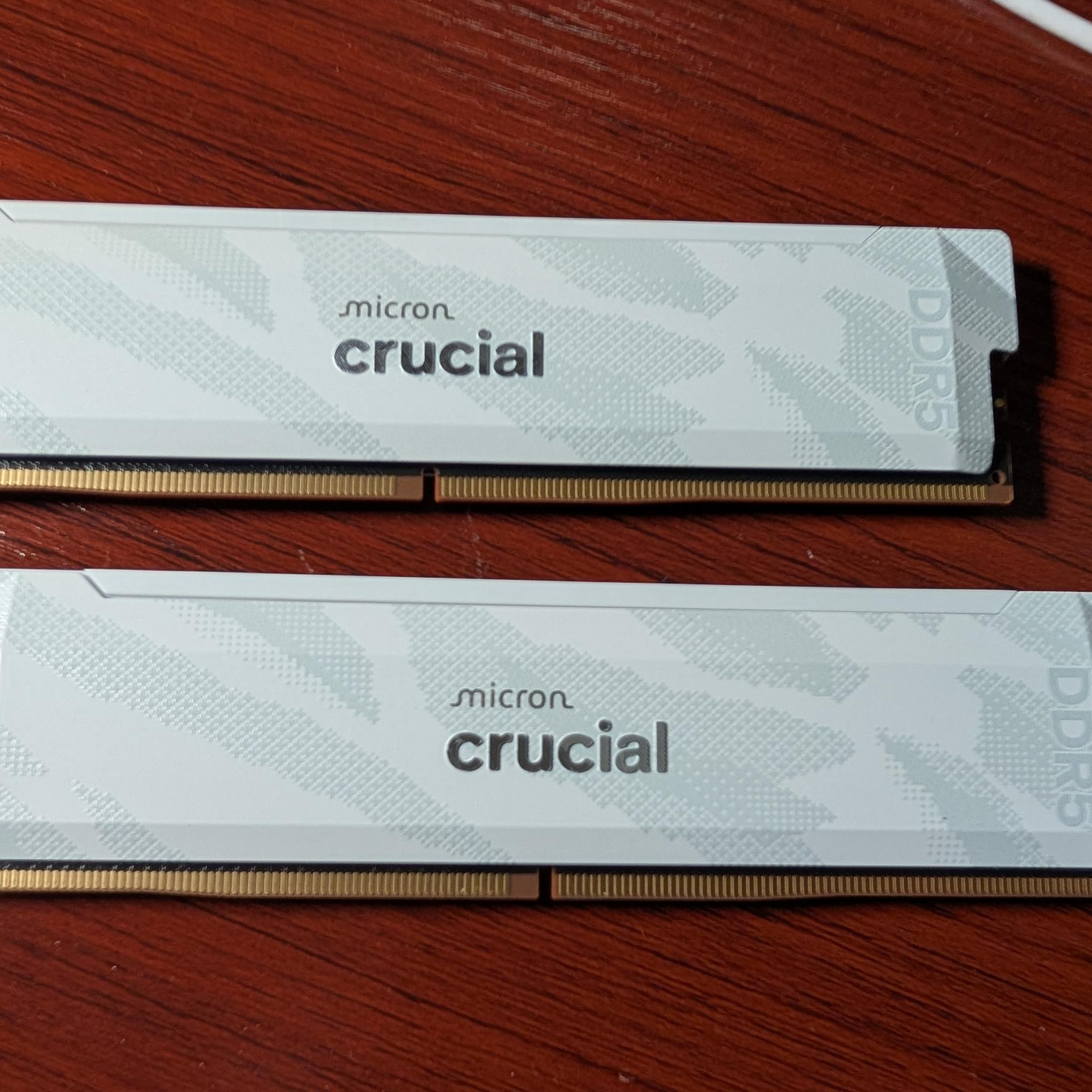 Crucial Pro OC 32GB (2x16GB) DDR5 6400 CL32 RAM