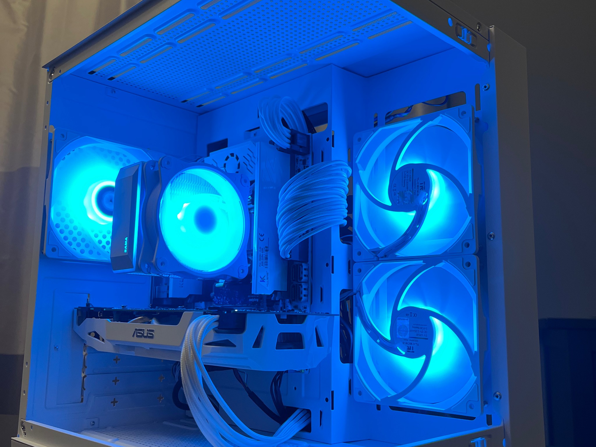 ALL WHITE GAMING PC | GTX 1070 | I7 5930K EQUIVALENT | 16GB DDR4 | 500GB NVME