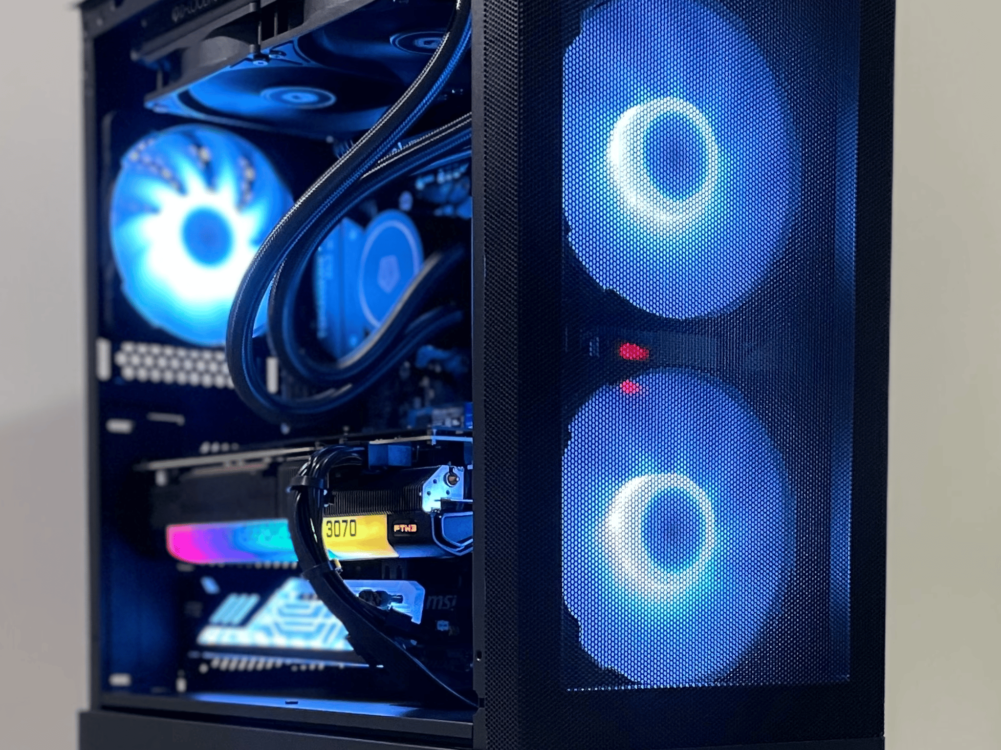 Sparkle ✨ , RTX 3070, Ryzen 7 3800x High-End Gaming PC 