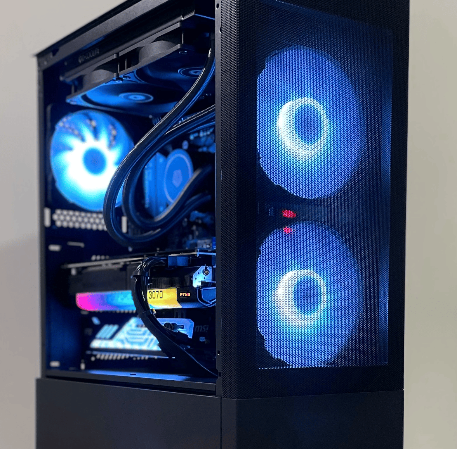 Sparkle ✨ , RTX 3070, Ryzen 7 3800x High-End Gaming PC 