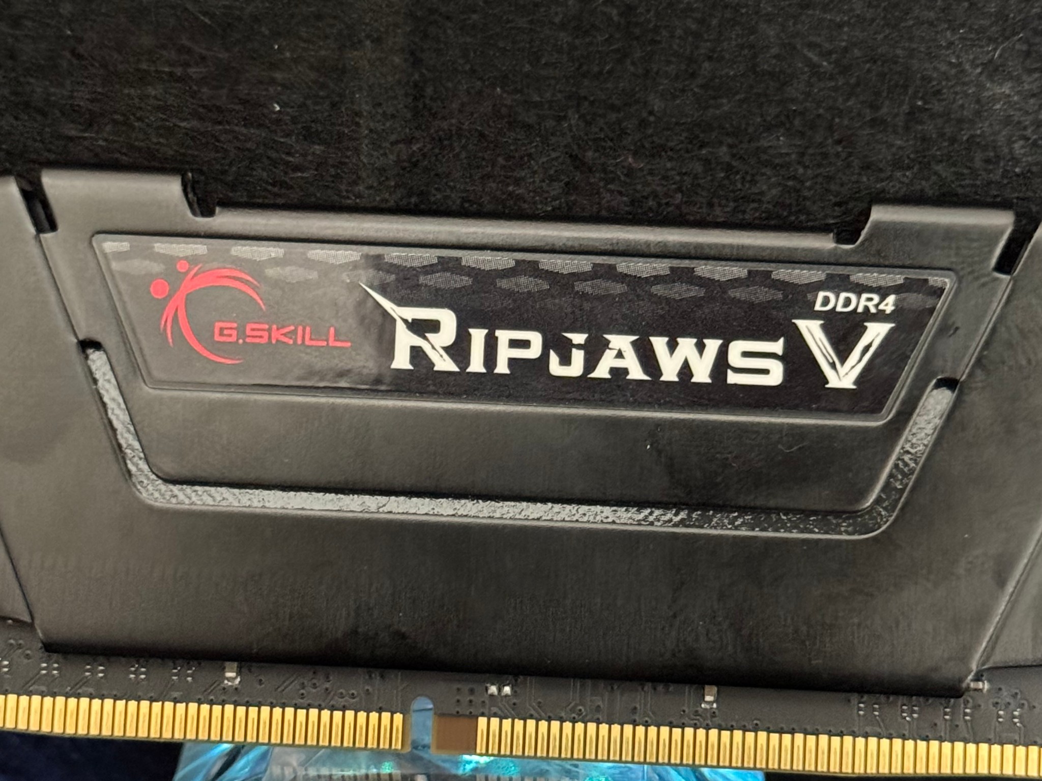 GSKILL RipJaws DDR4 (2 X 16GB)