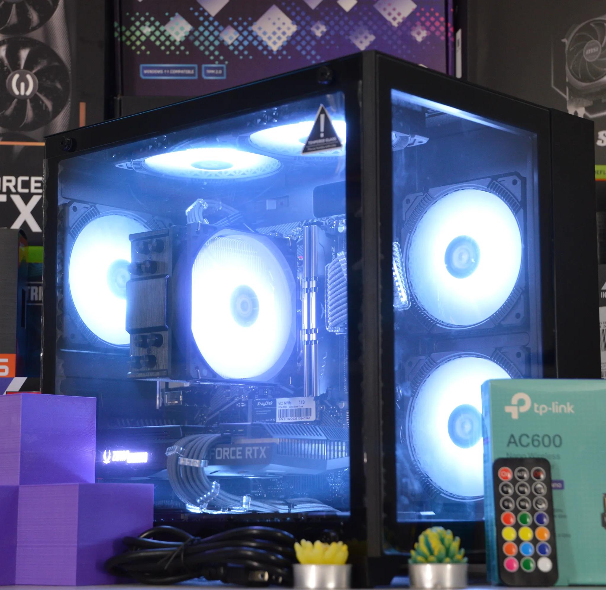 🧊🧊| RTX 3070 8GB| RYZEN 7 3700X | 32 GB DDR4 RAM | 1TB NVME SSD | Ice Box |