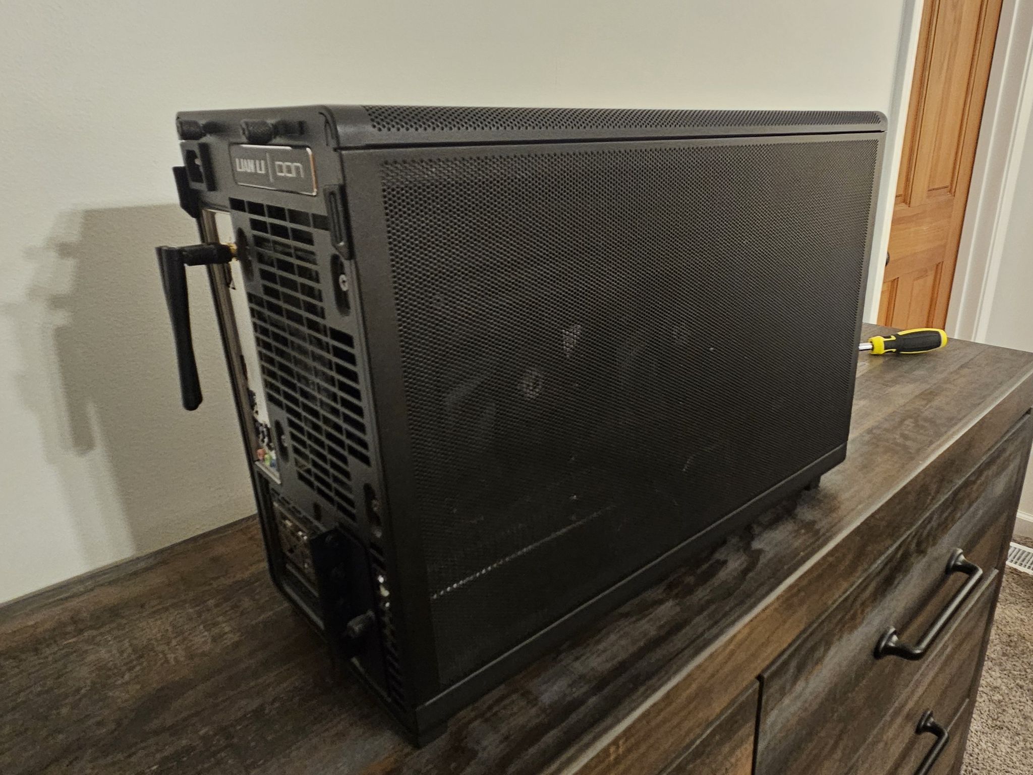 AMD Ryzen 7 5700X3D + RX 6750 XT Blackout 1440p Pure Performance Gaming PC