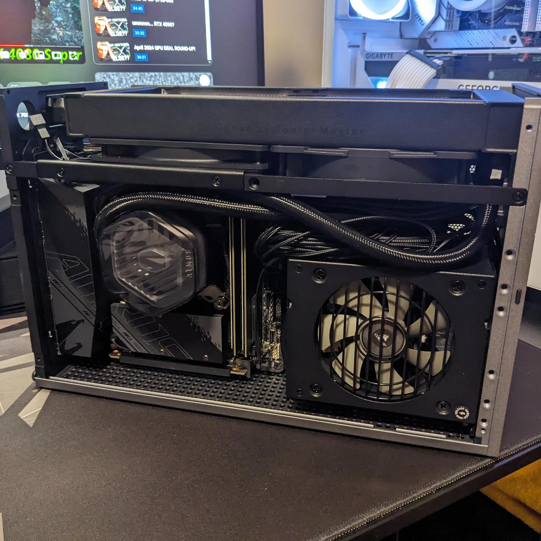 FormD T1 v2.1 | Mini ITX Case!