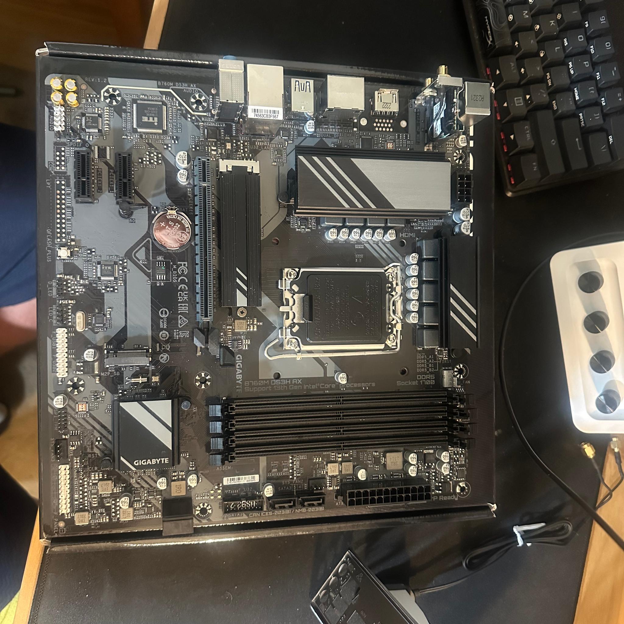 B760m DS3H AX Micro ATX DDR5
