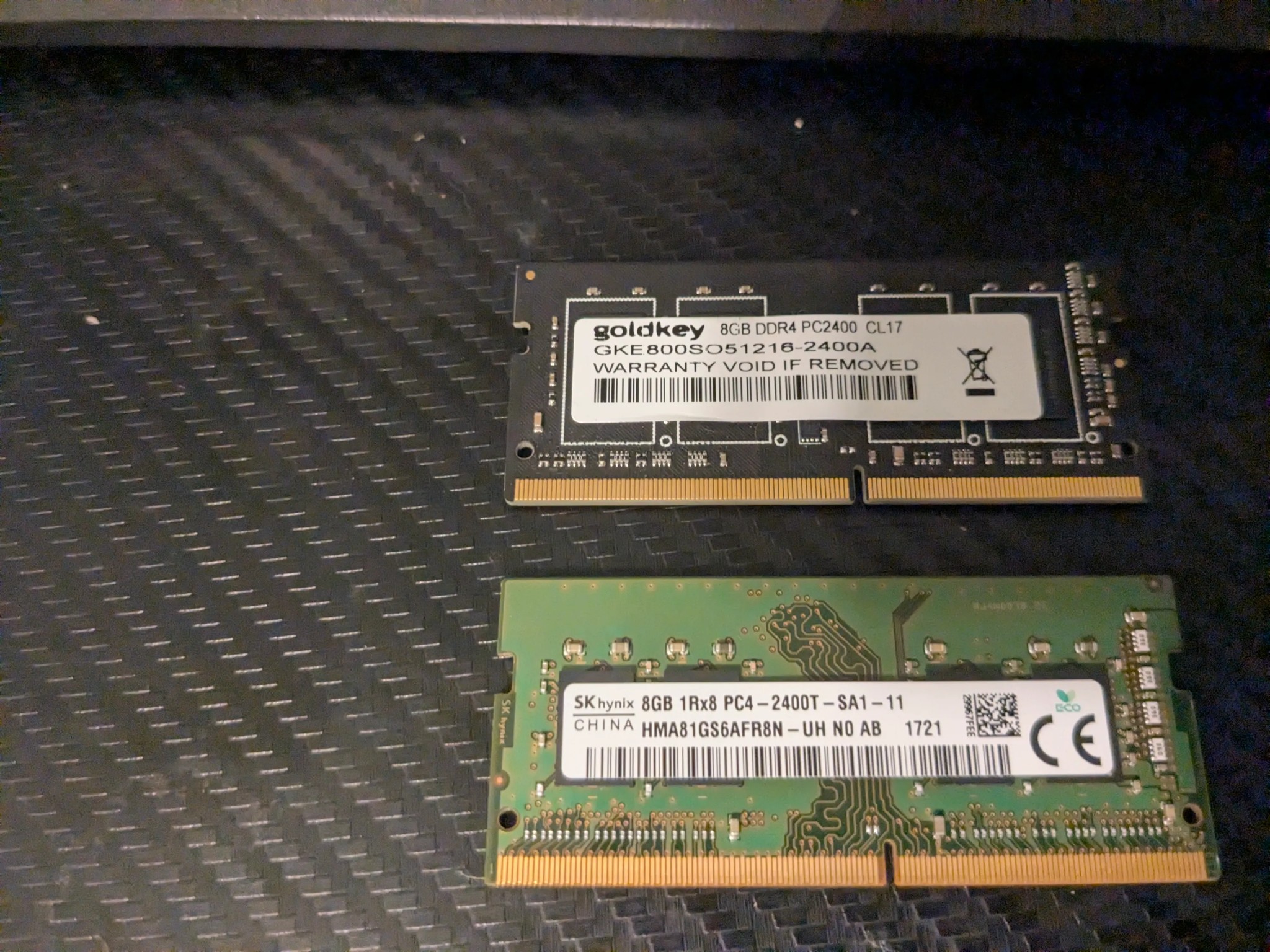 SODIMM memory - DDR4-2400 CL17 Mixed DIMMs